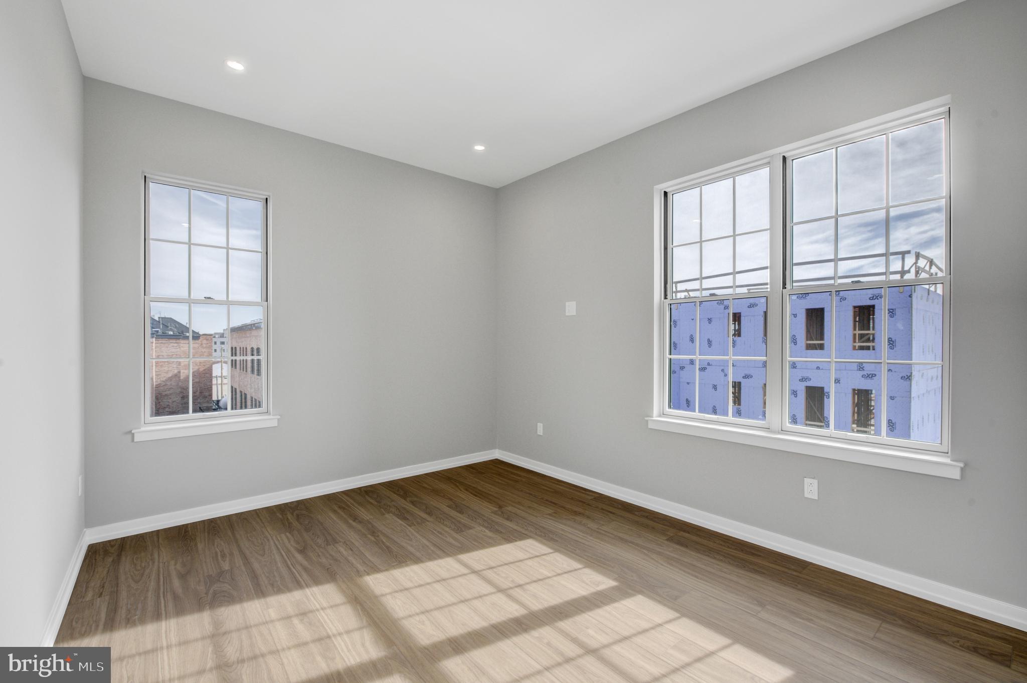 GRADUATE HOSPITAL - Residential Lease