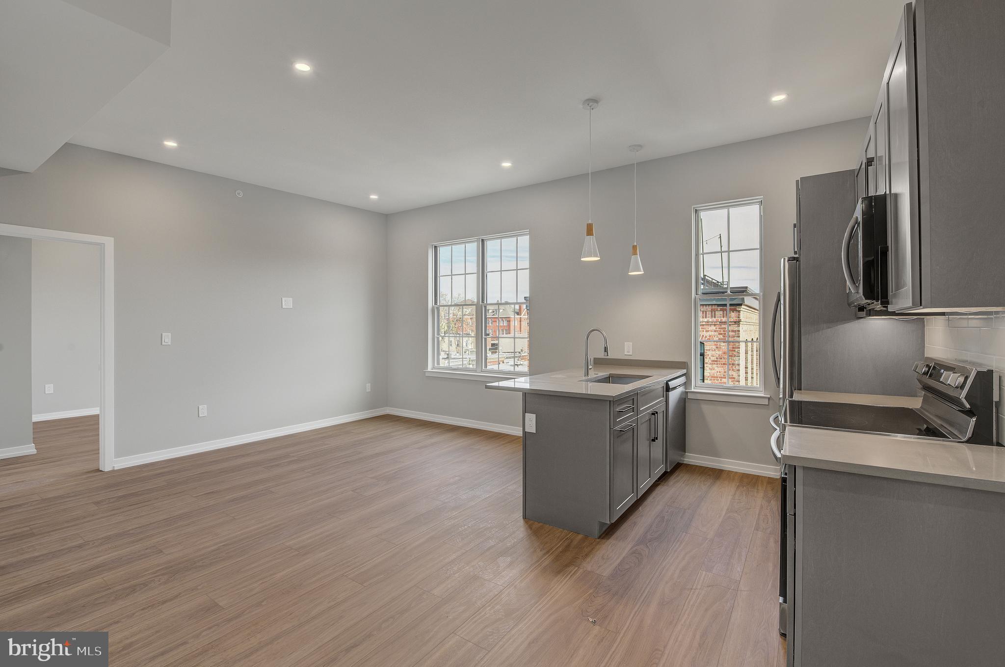 GRADUATE HOSPITAL - Residential Lease