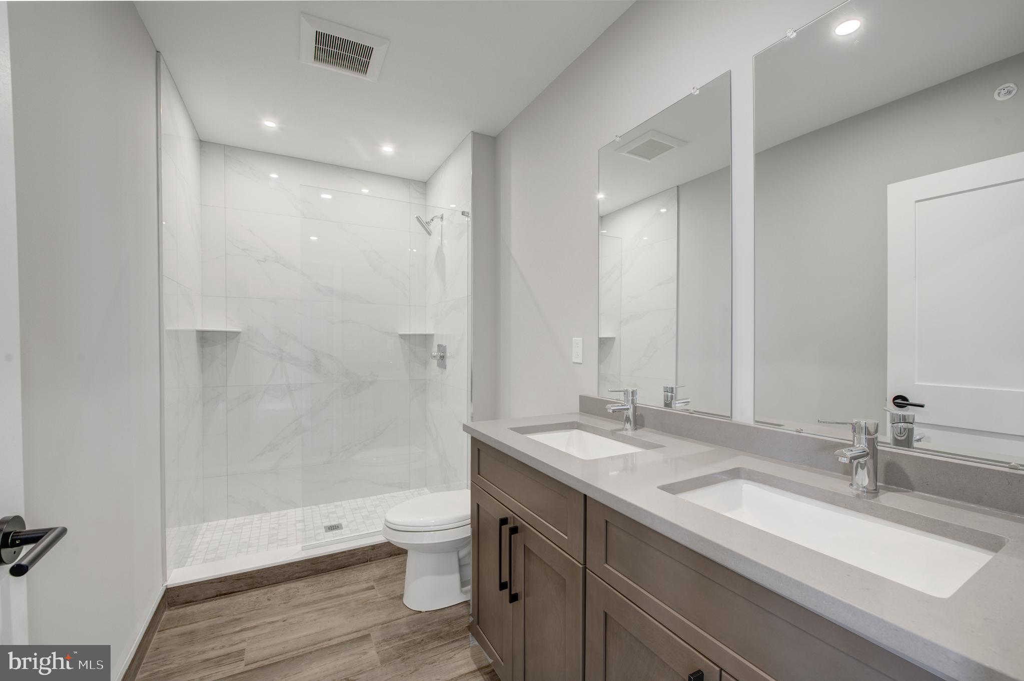 GRADUATE HOSPITAL - Residential Lease