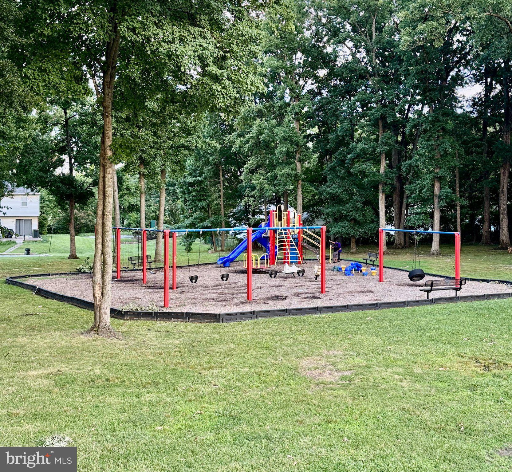 CHESTNUT WOODS - Residential