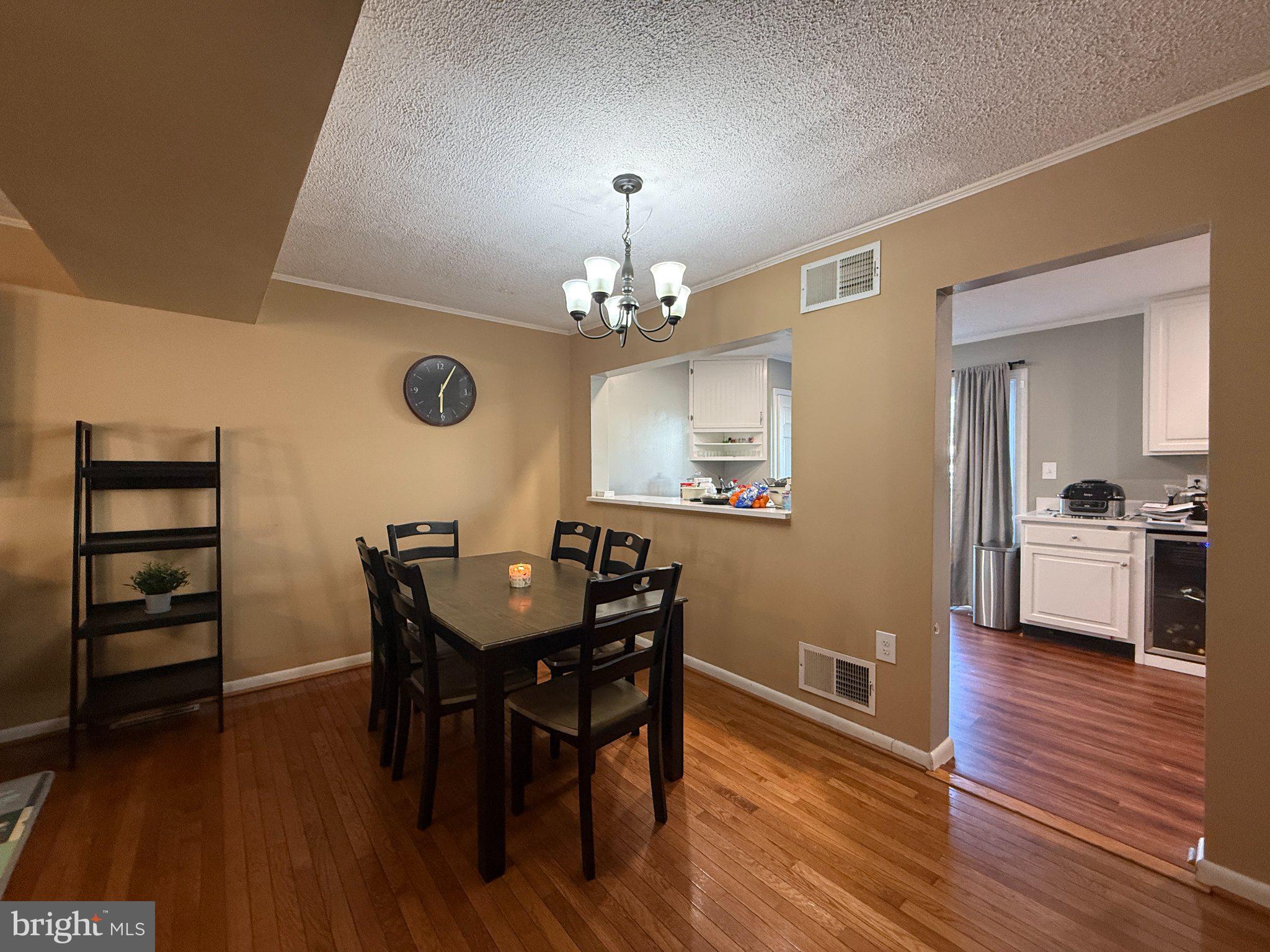 CHESTNUT WOODS - Residential