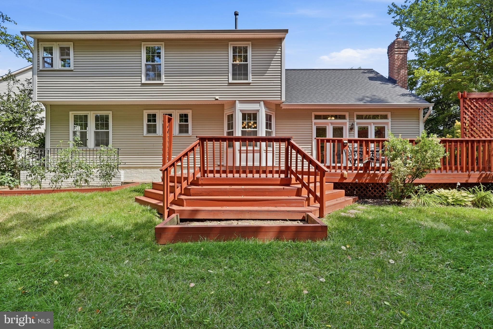 CROFTON CHASE - Residential
