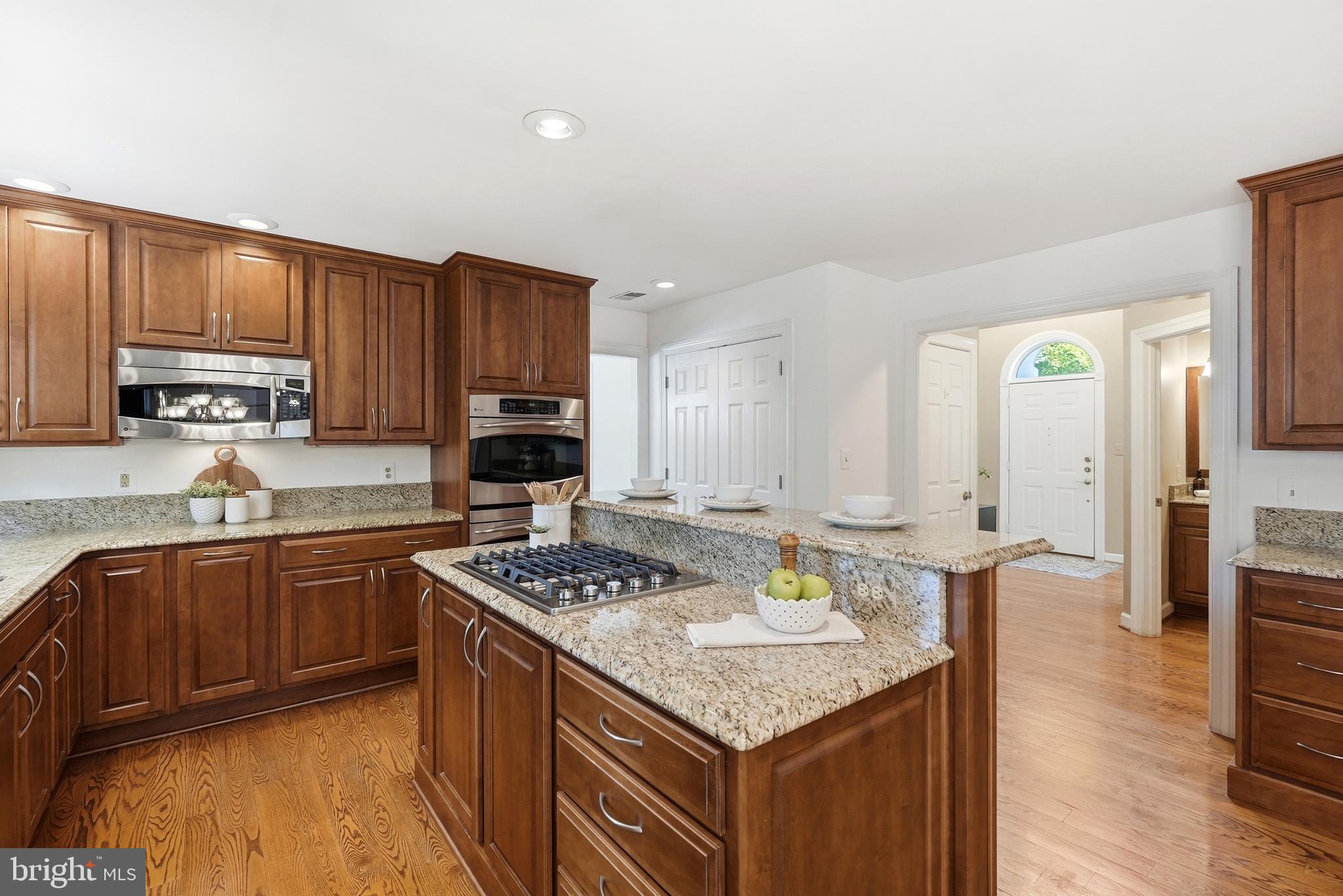 CROFTON CHASE - Residential