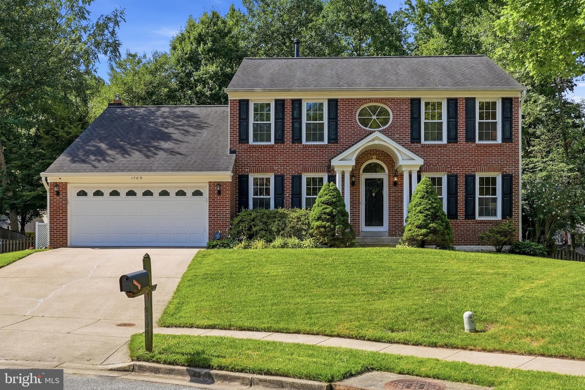 CROFTON CHASE - Residential