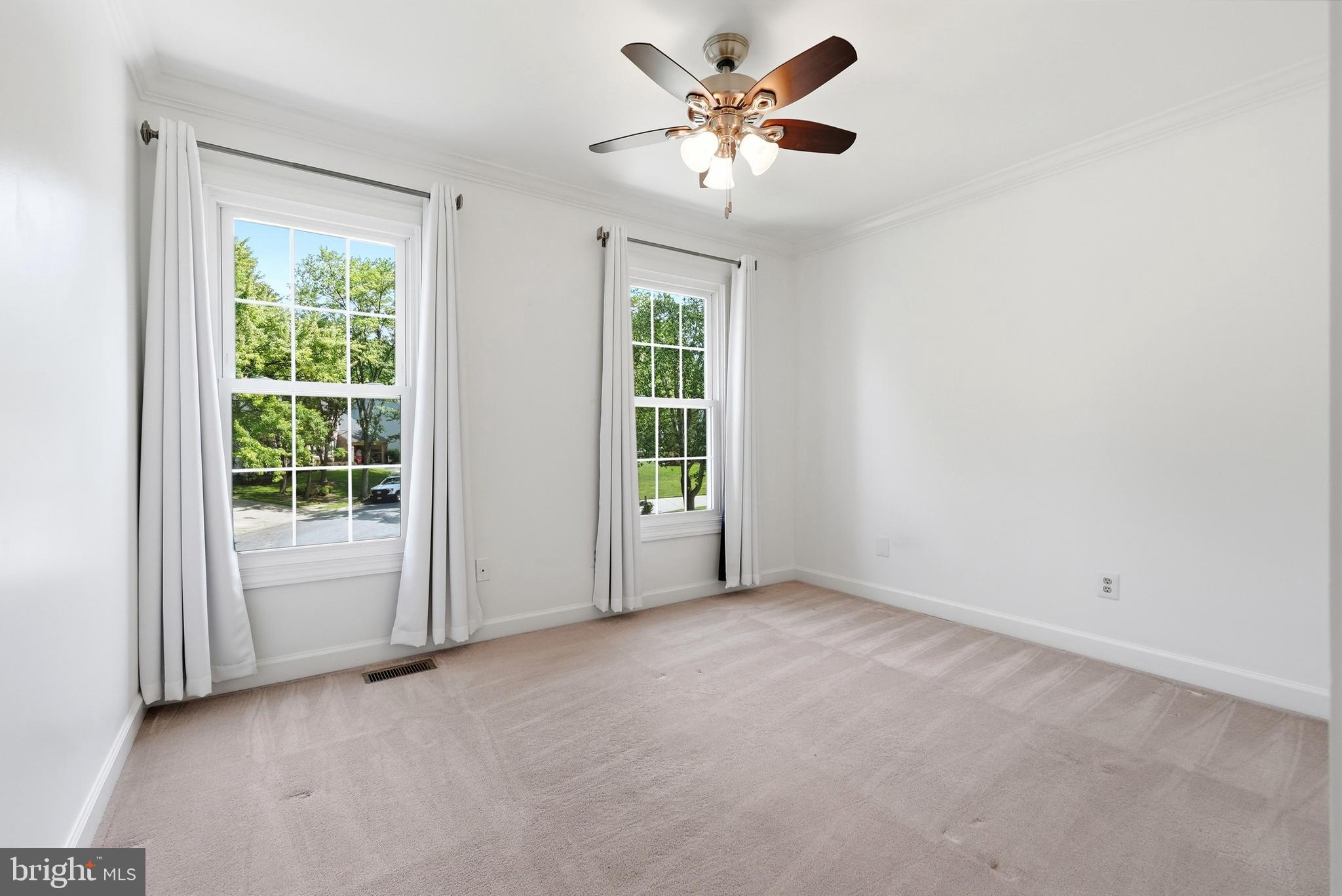 CROFTON CHASE - Residential