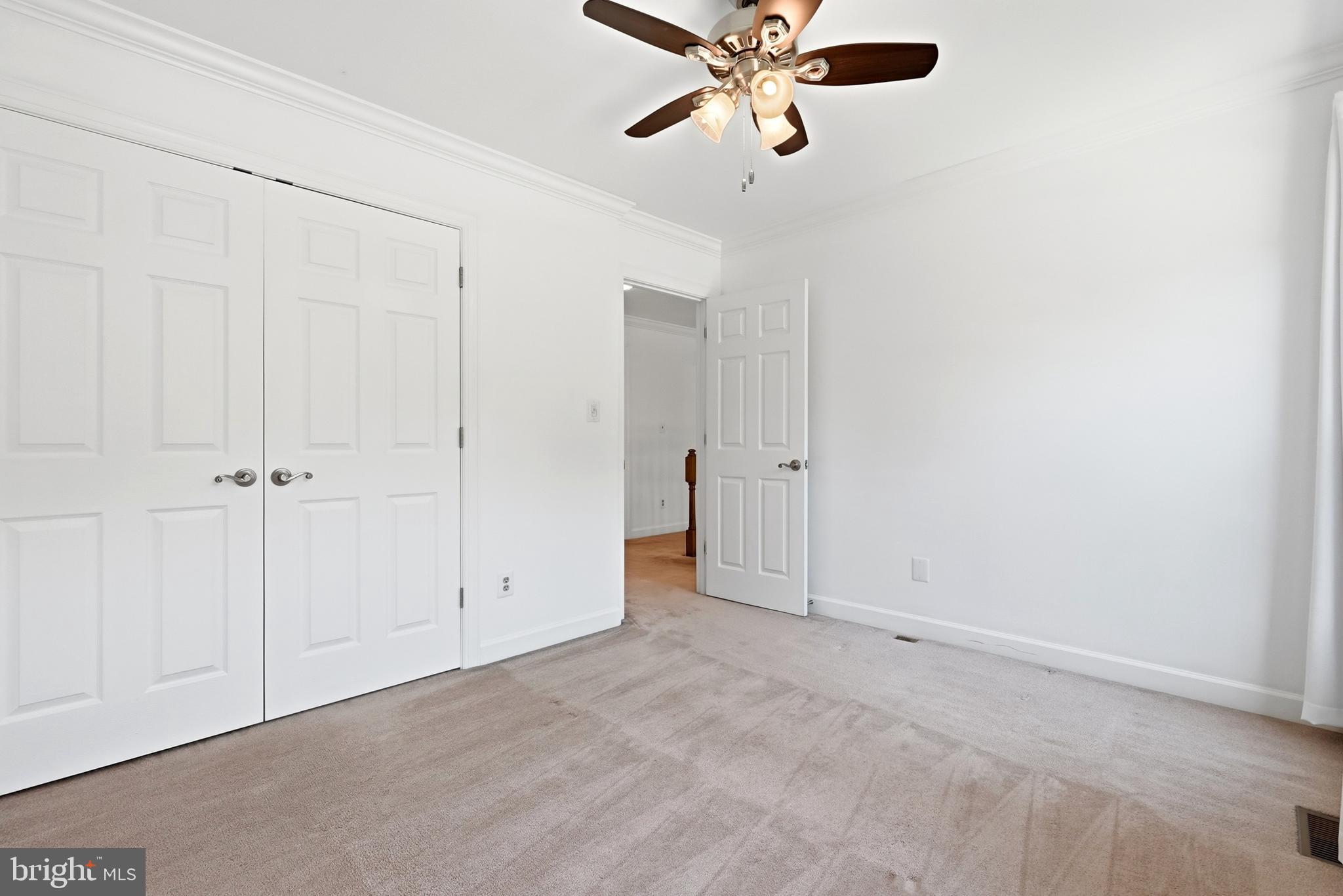 CROFTON CHASE - Residential