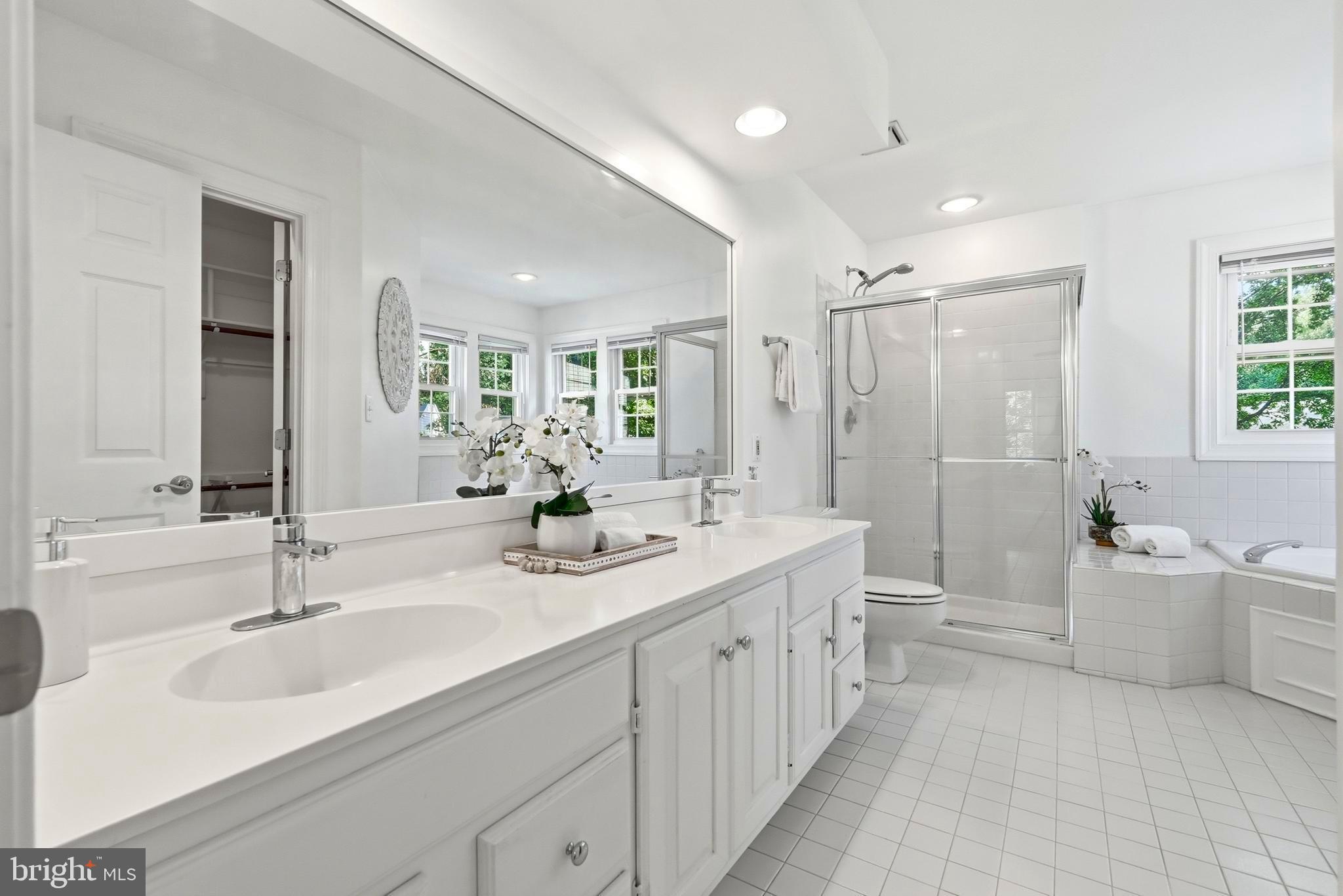 CROFTON CHASE - Residential