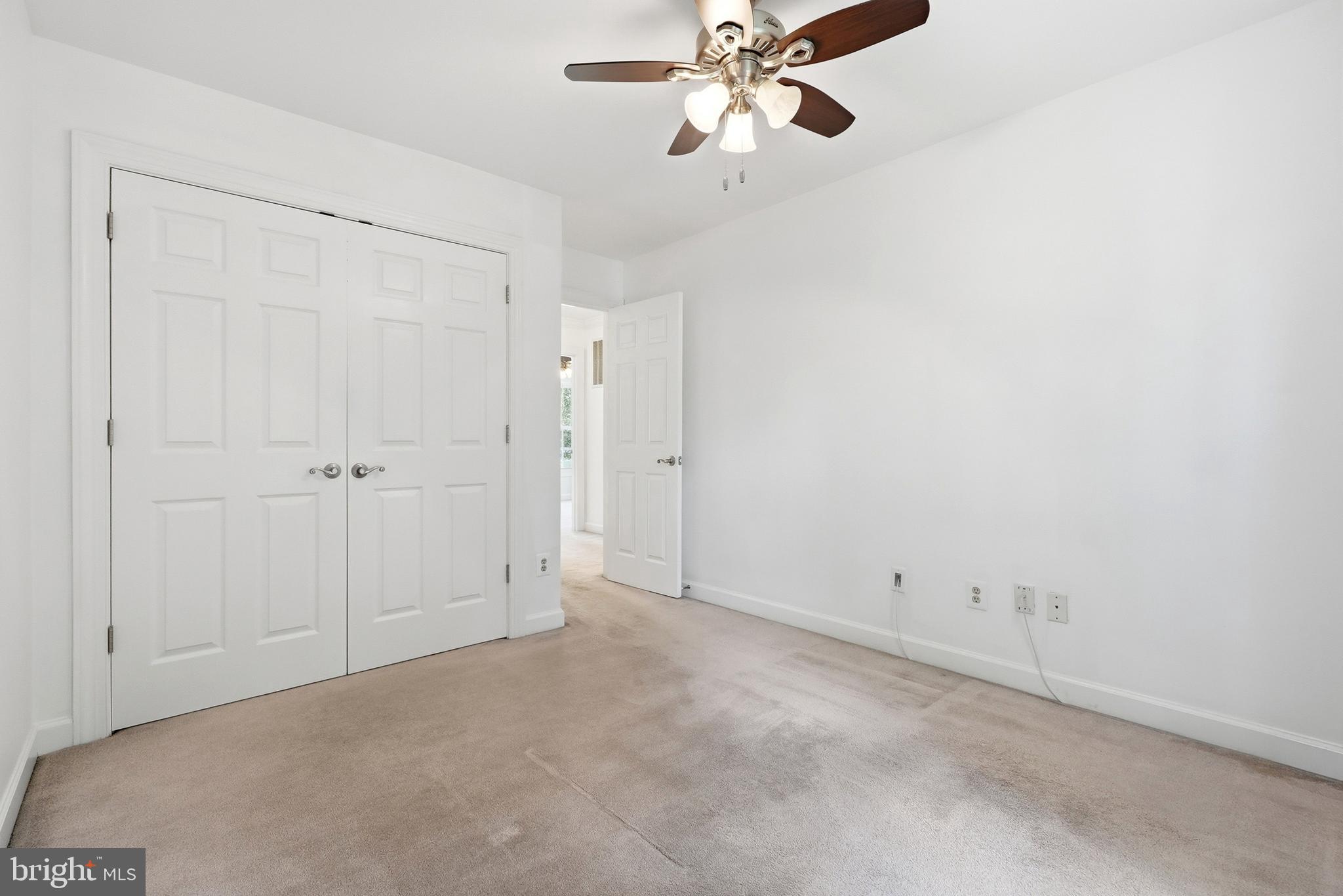 CROFTON CHASE - Residential