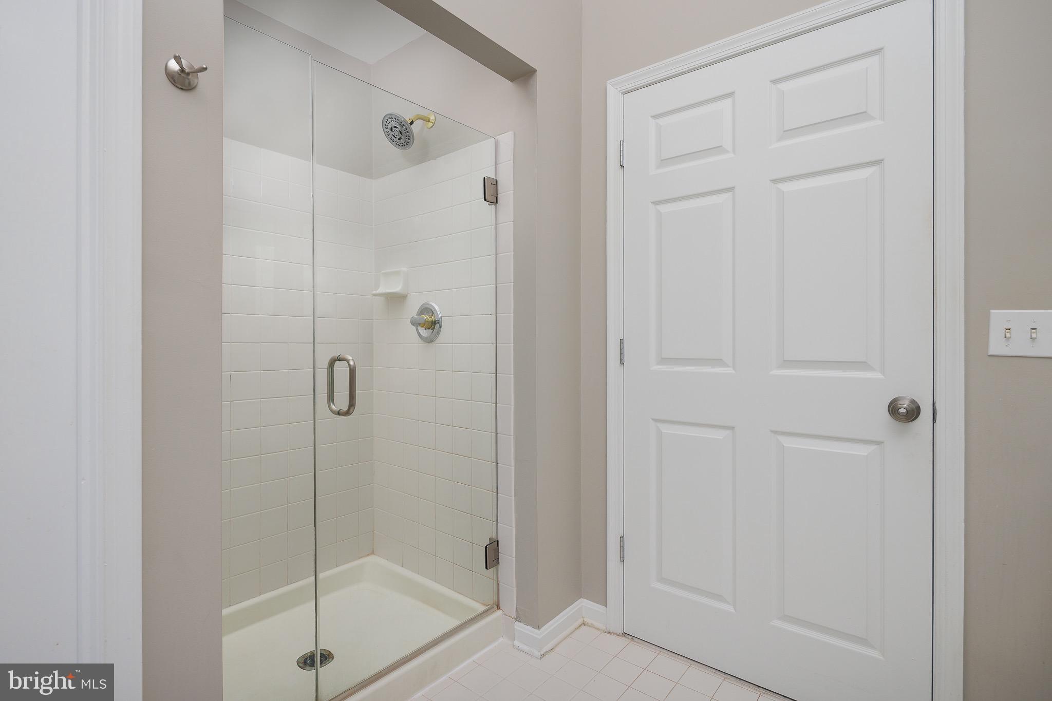 ASHBURN VILLAGE - Residential