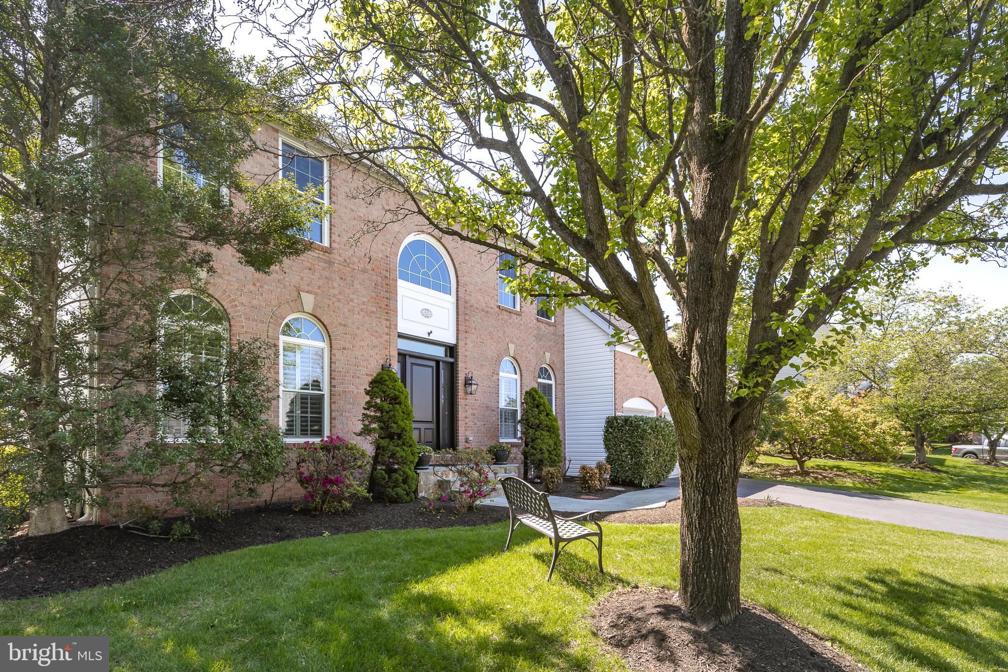 ASHBURN VILLAGE - Residential