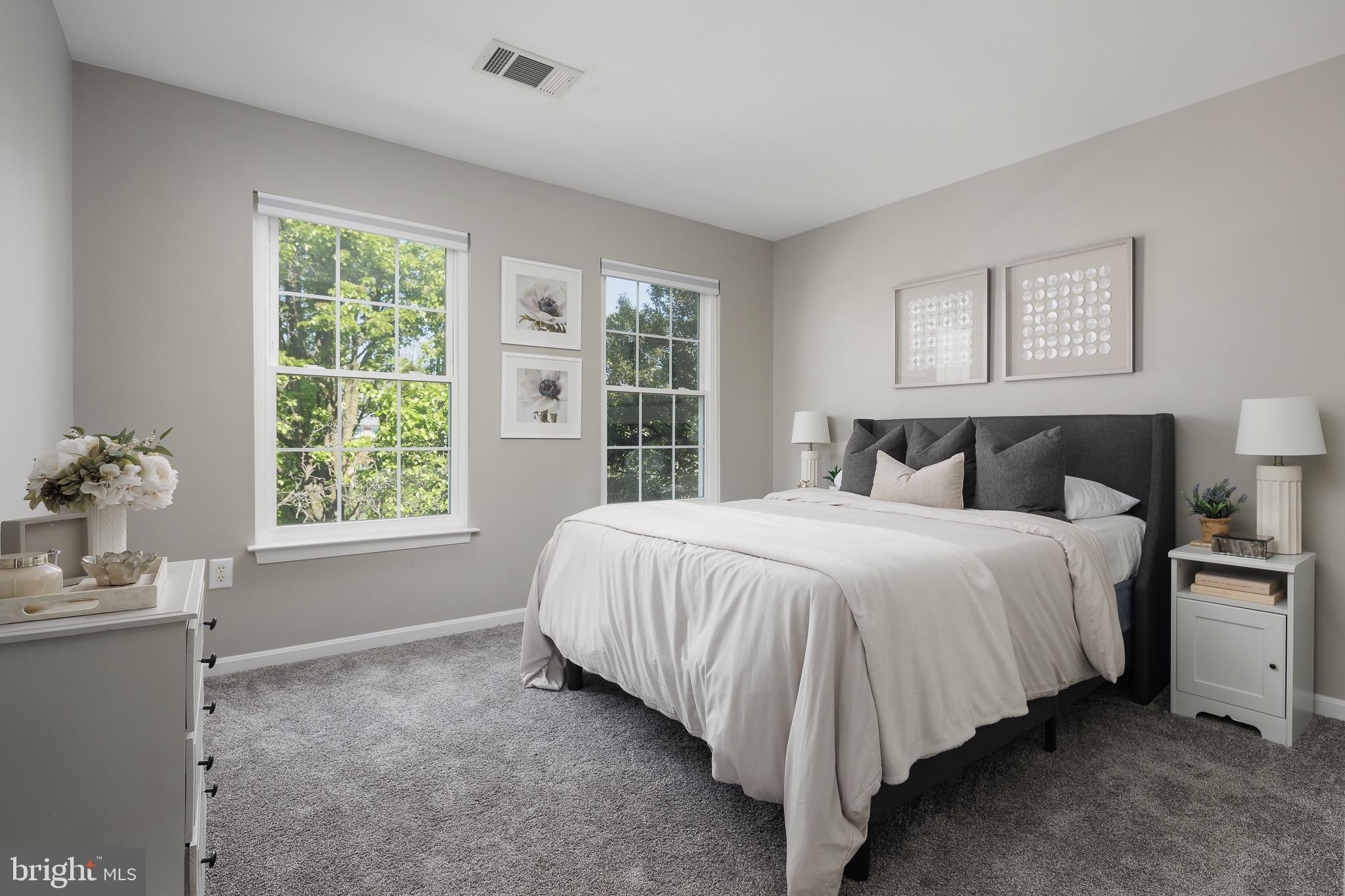 ASHBURN VILLAGE - Residential