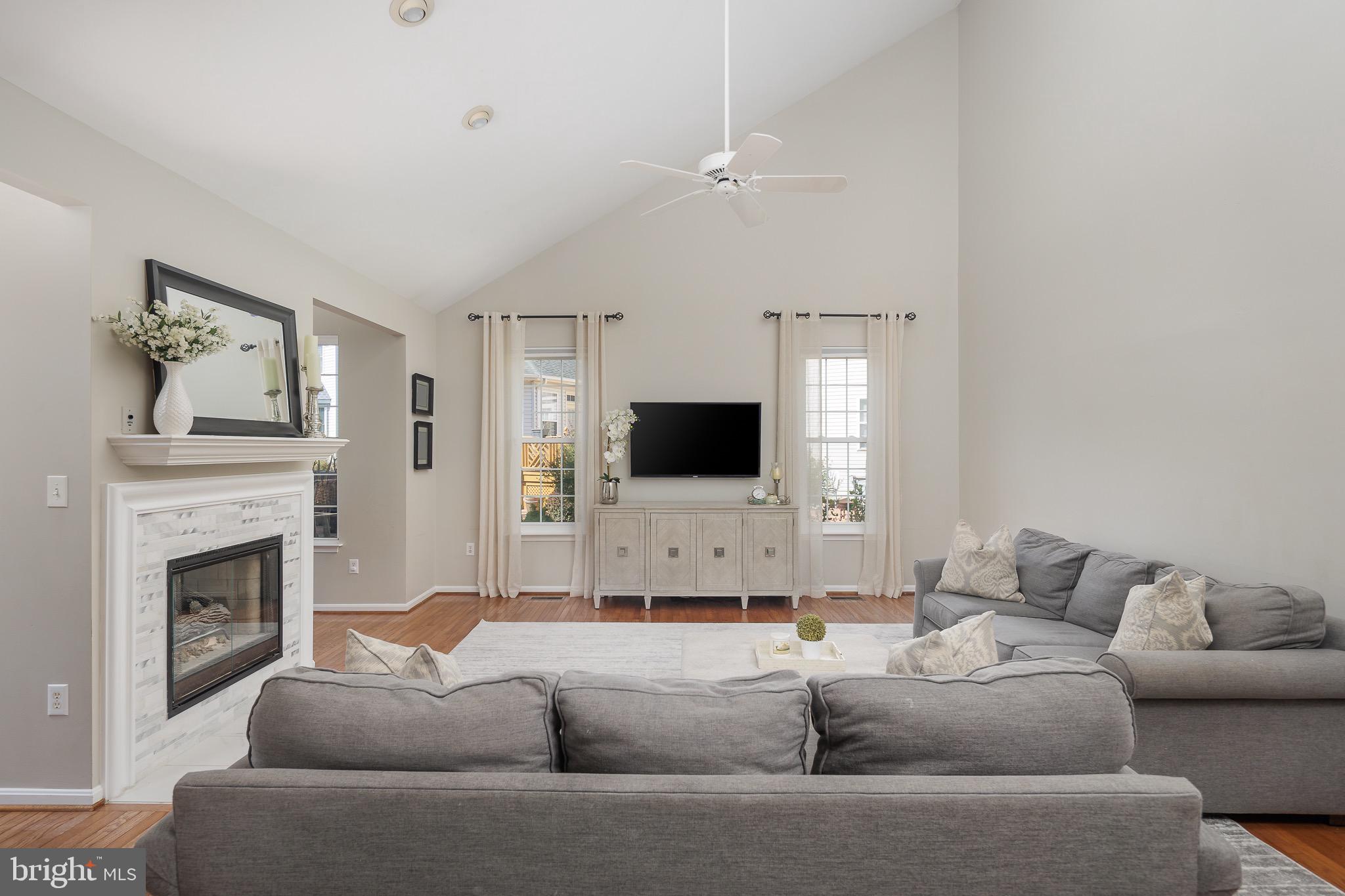 ASHBURN VILLAGE - Residential