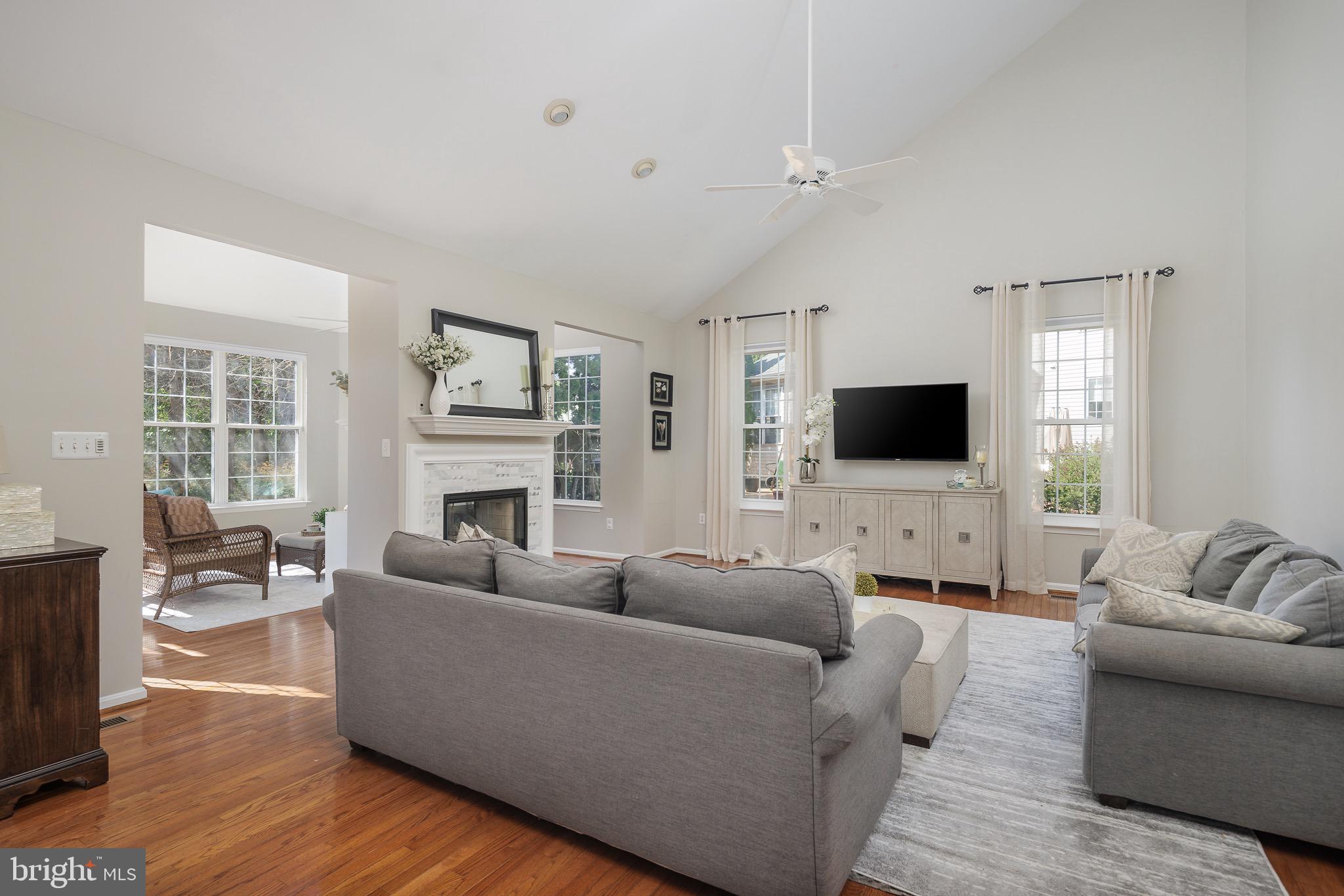 ASHBURN VILLAGE - Residential