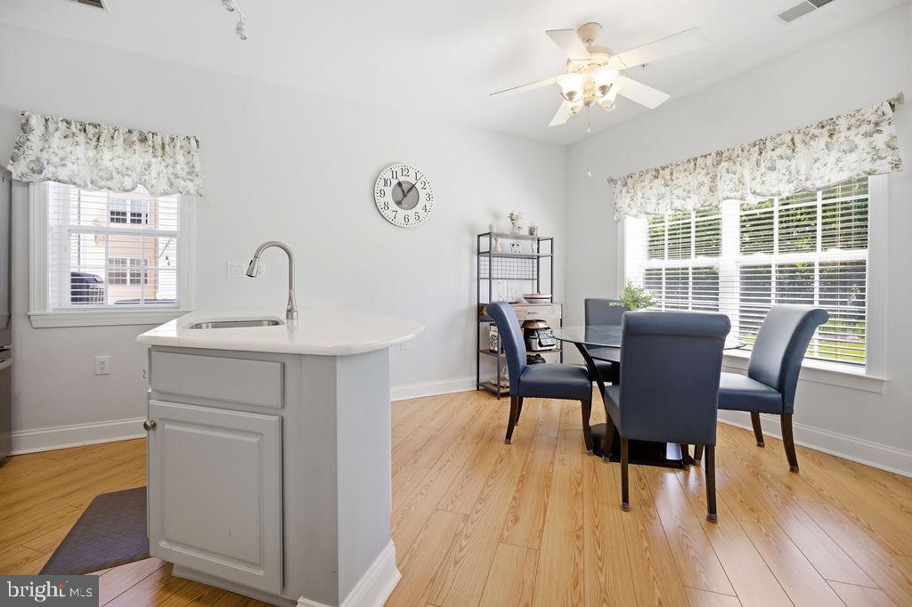 CREEKSIDE VILLAGE - Residential