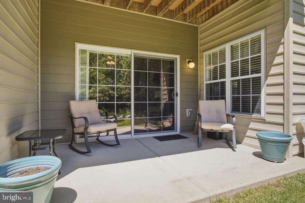 CREEKSIDE VILLAGE - Residential