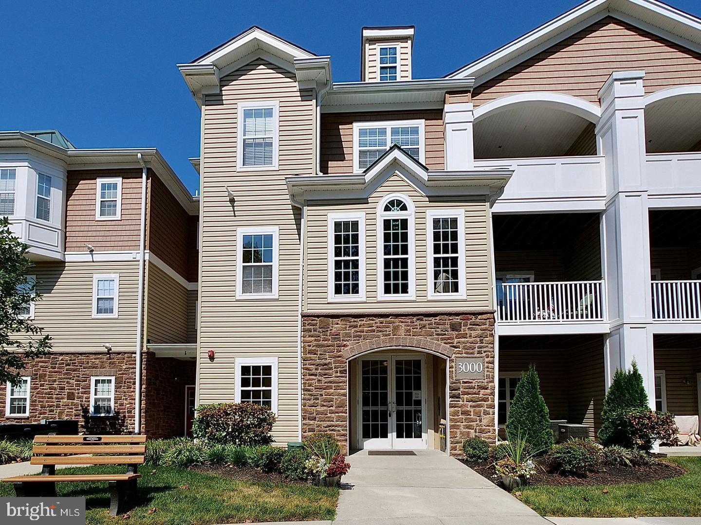 CREEKSIDE VILLAGE - Residential