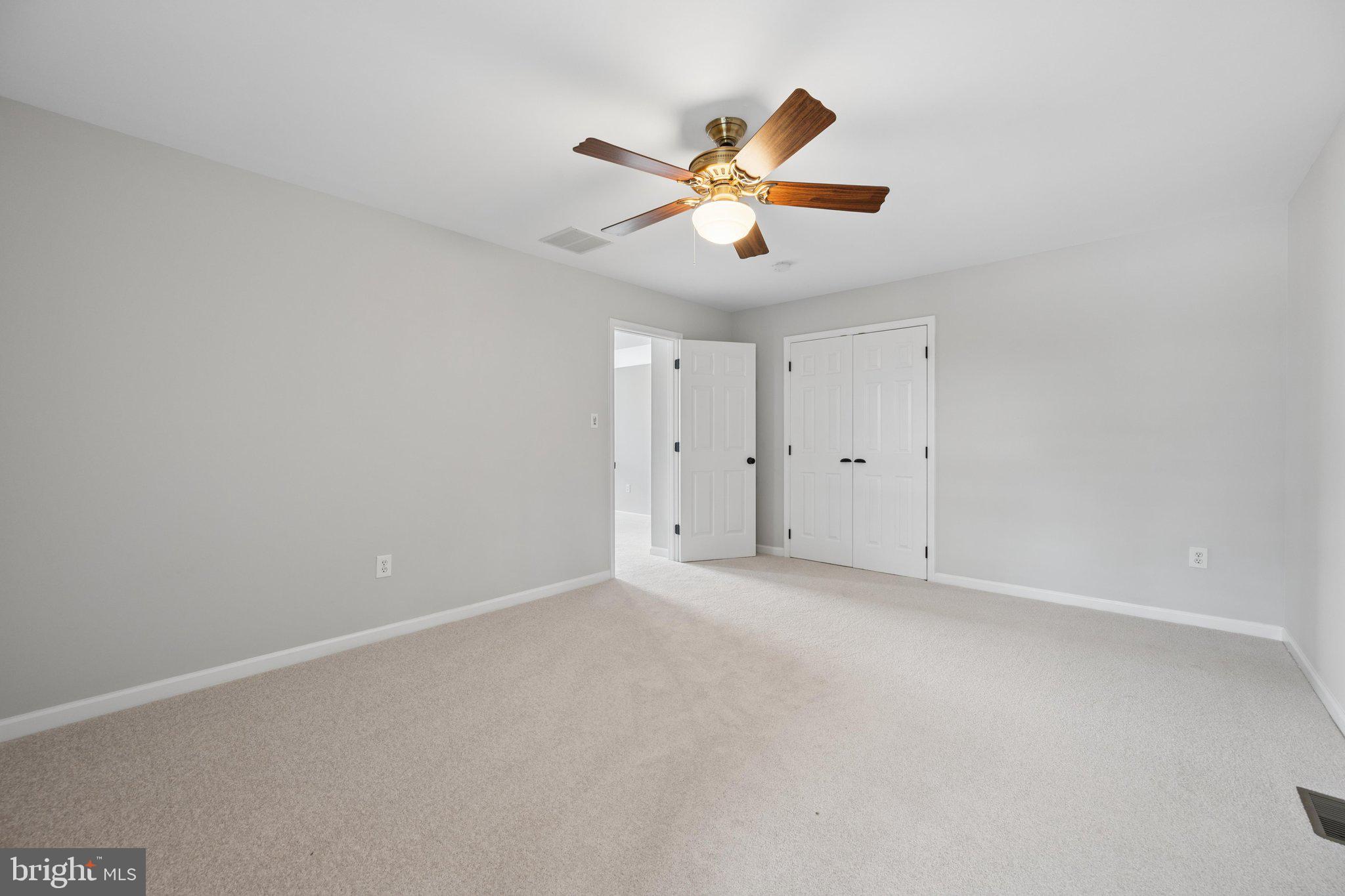 MEADOWBROOK - Residential