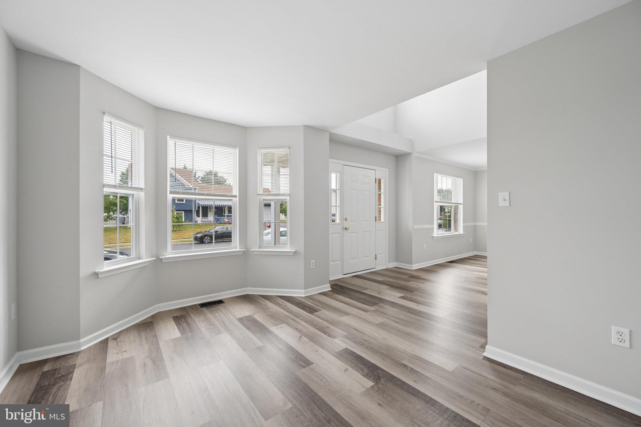 MEADOWBROOK - Residential