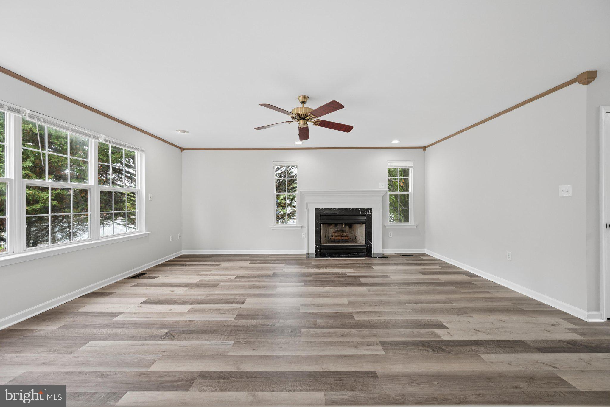 MEADOWBROOK - Residential