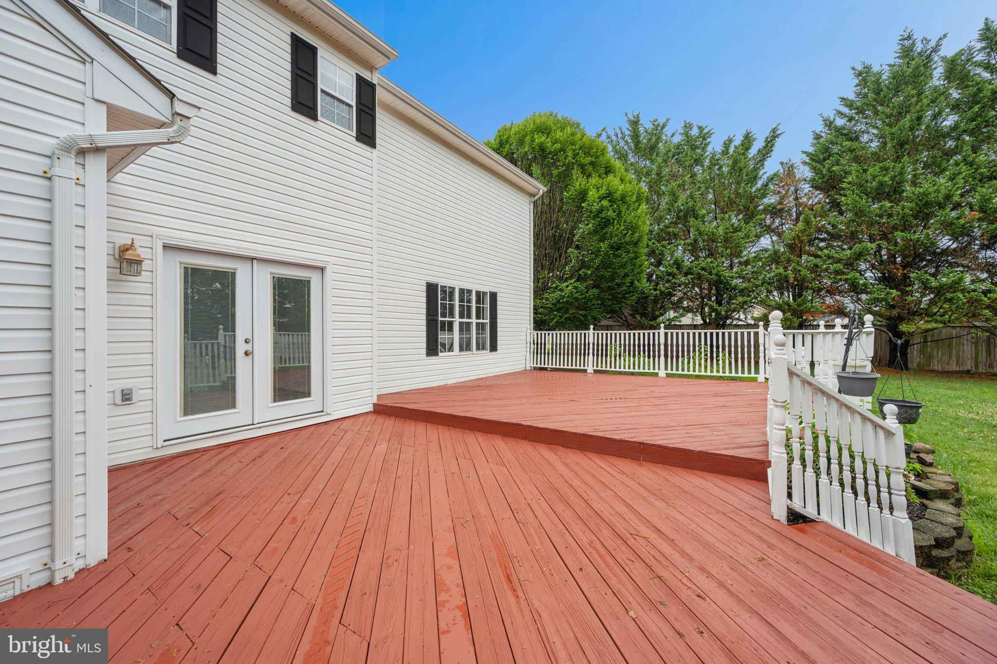 MEADOWBROOK - Residential