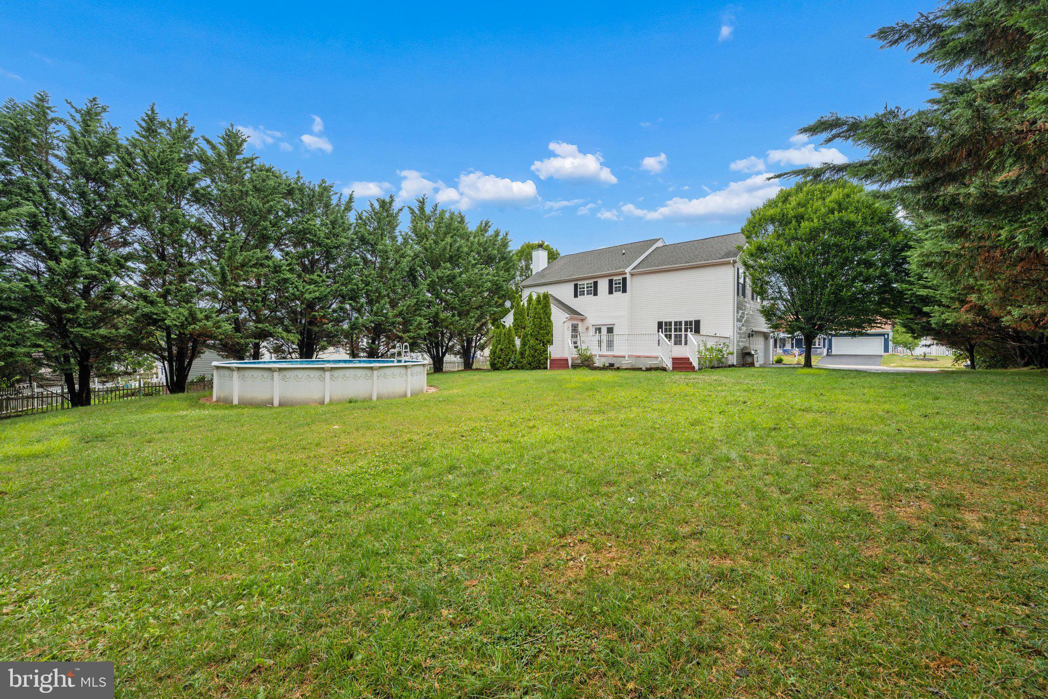 MEADOWBROOK - Residential