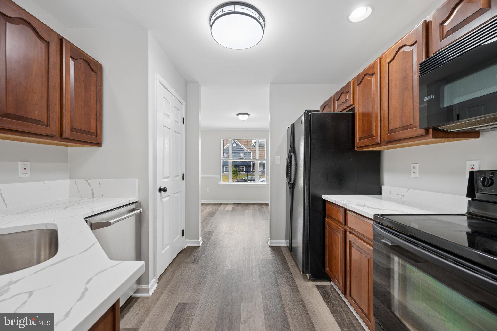 MEADOWBROOK - Residential