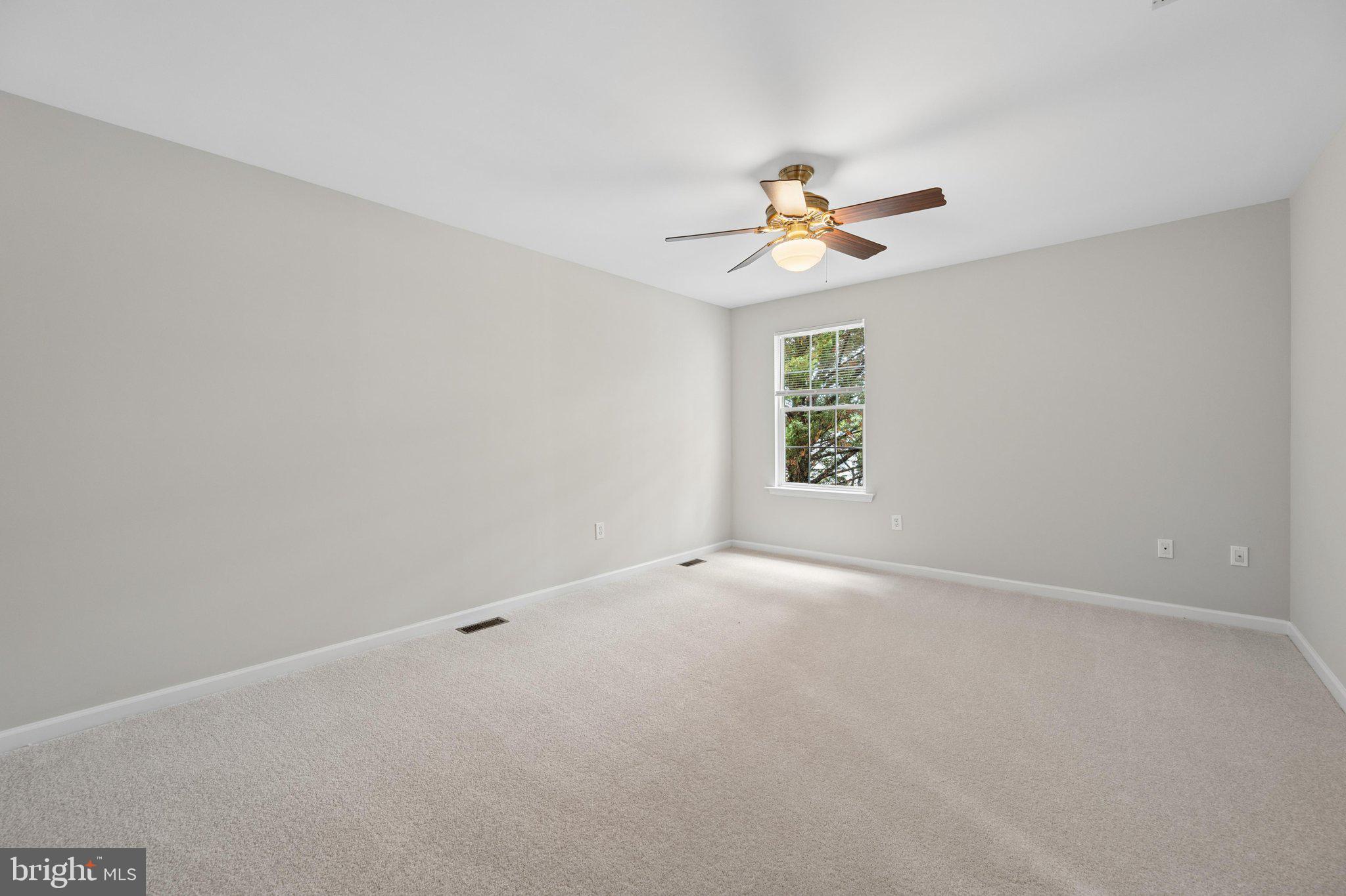 MEADOWBROOK - Residential