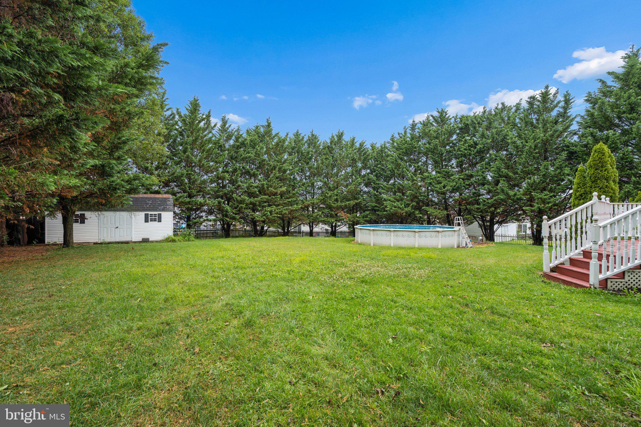 MEADOWBROOK - Residential