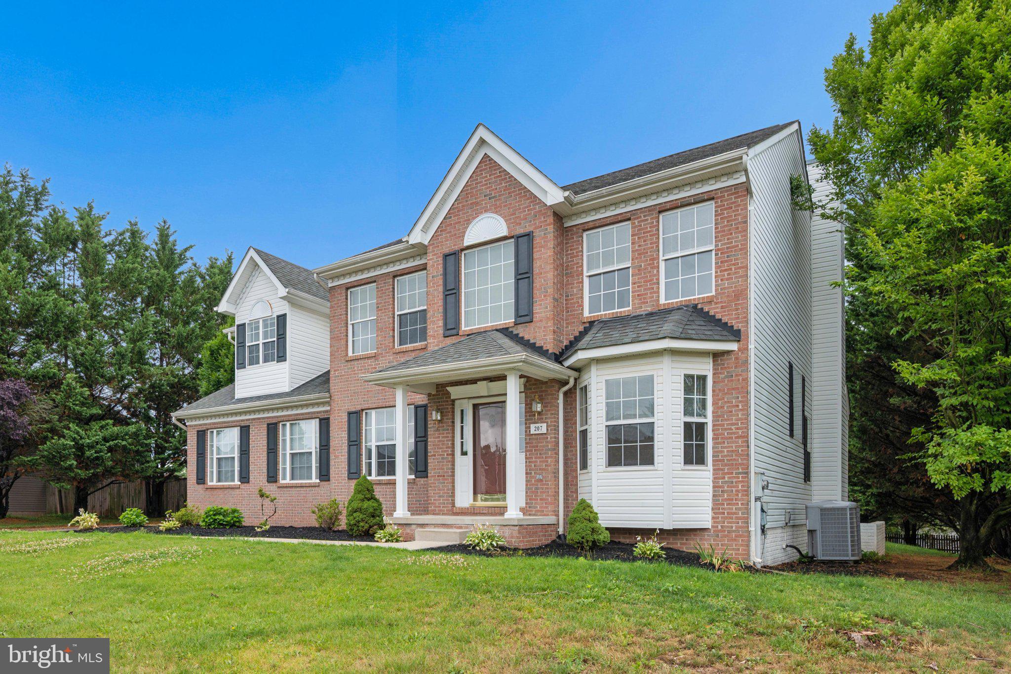 MEADOWBROOK - Residential