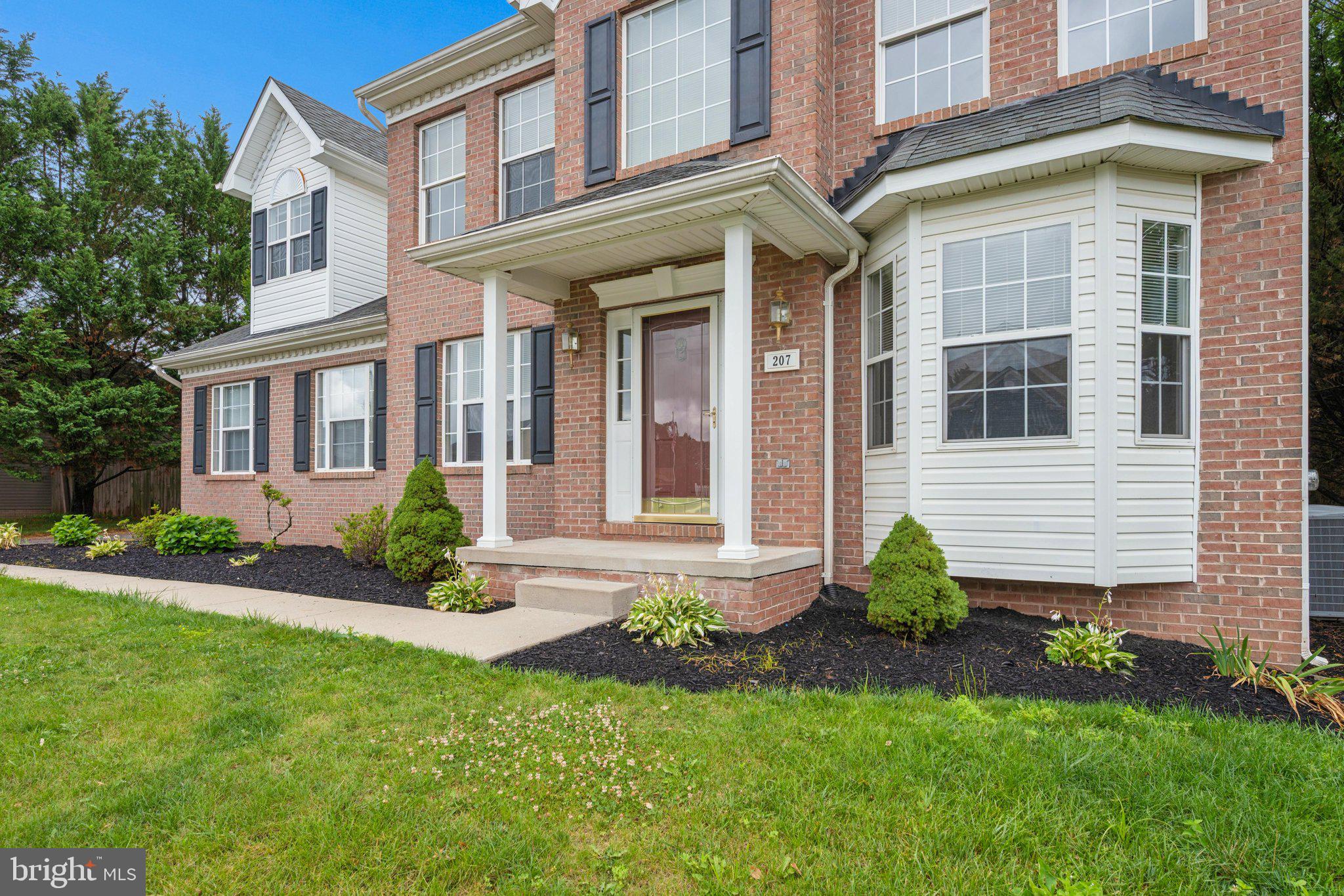 MEADOWBROOK - Residential