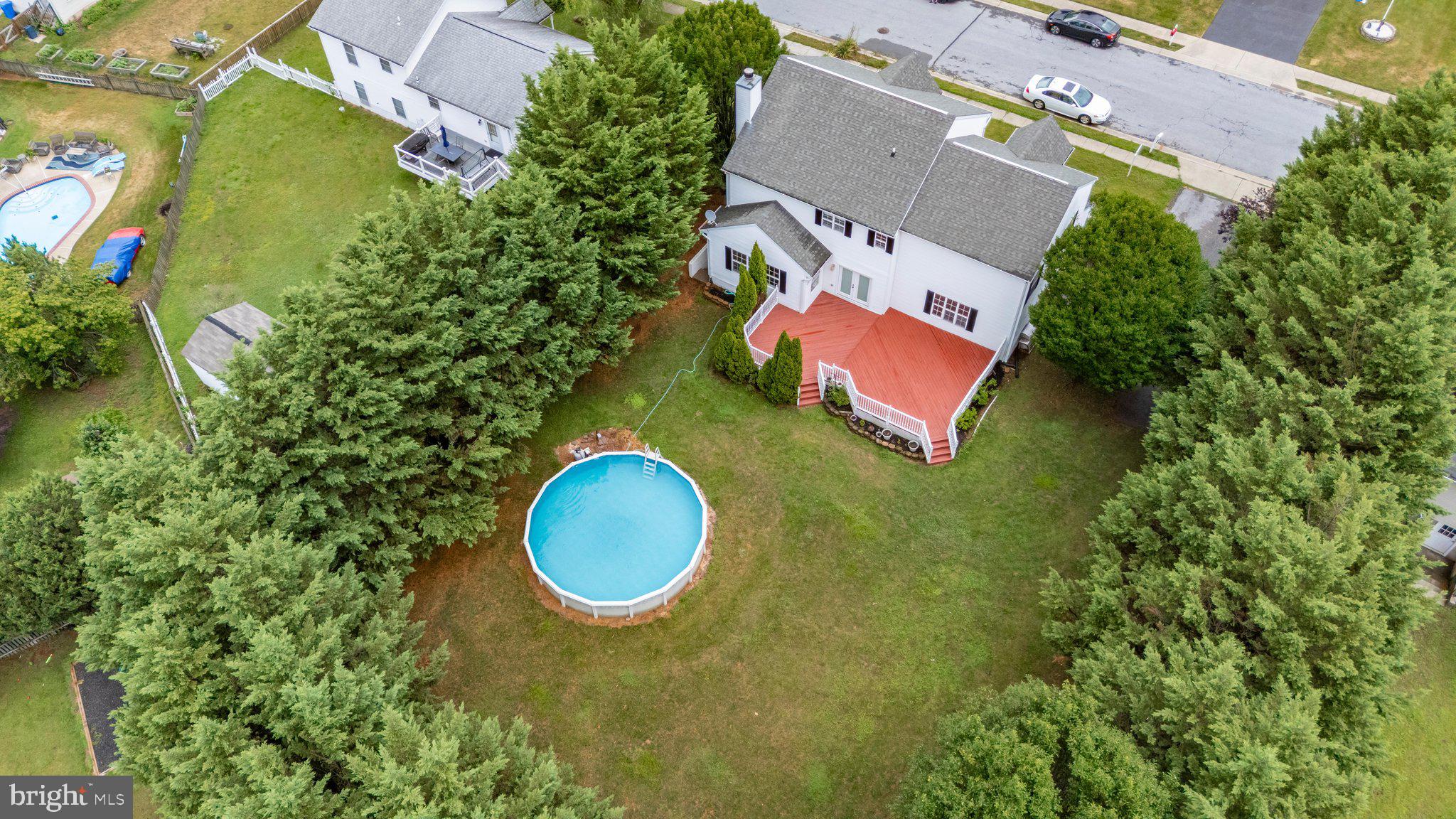MEADOWBROOK - Residential