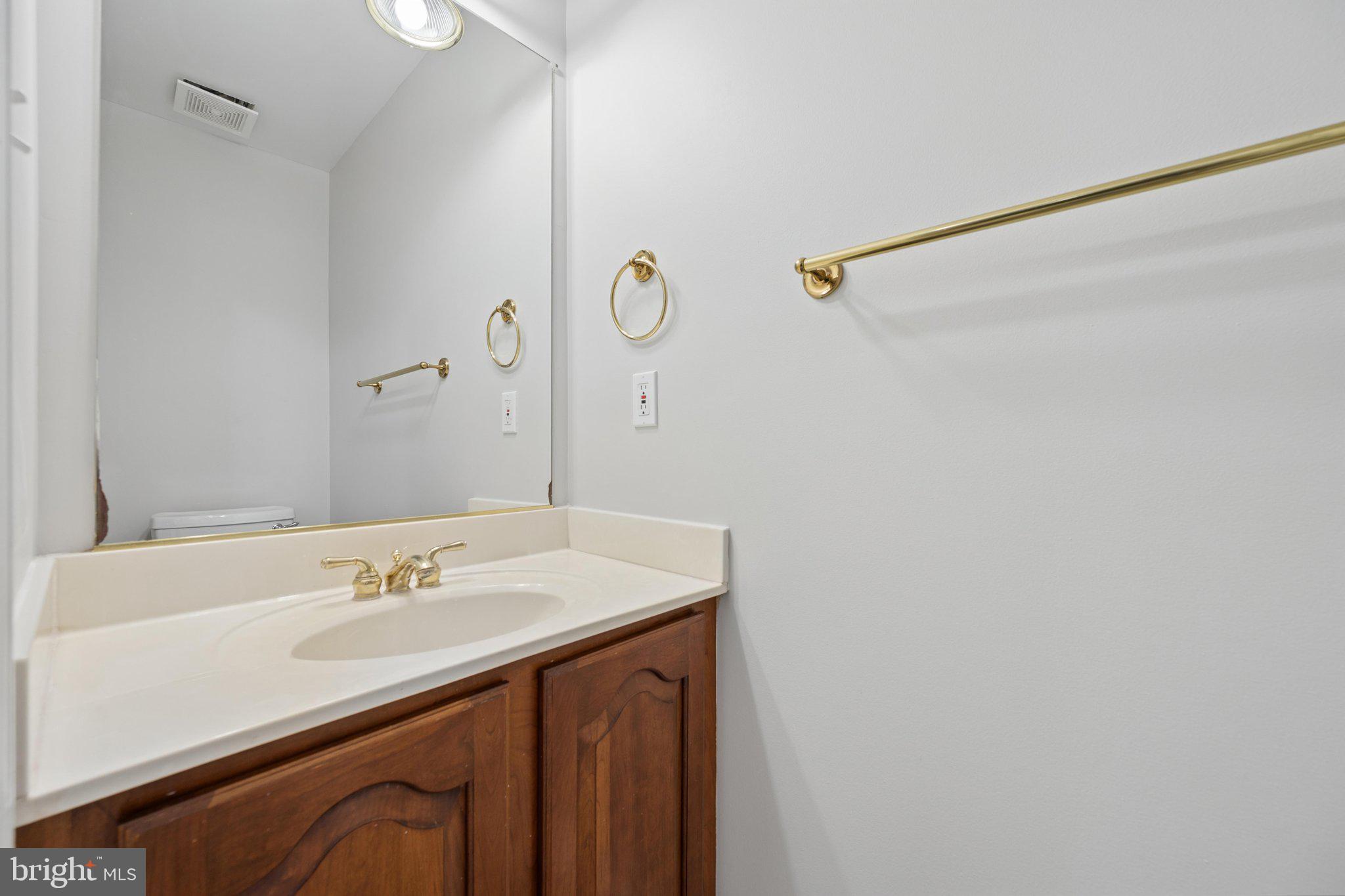 MEADOWBROOK - Residential