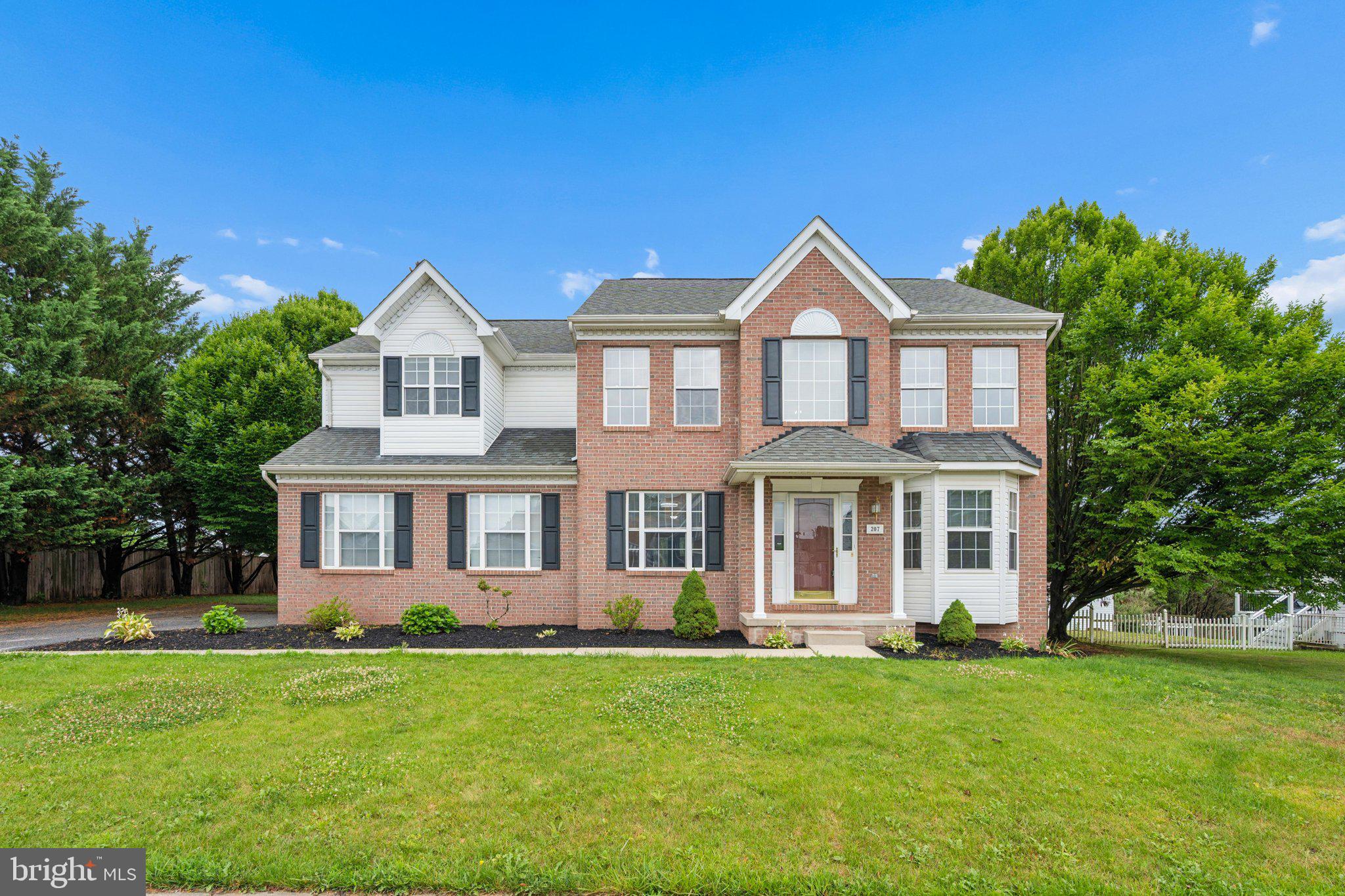 MEADOWBROOK - Residential