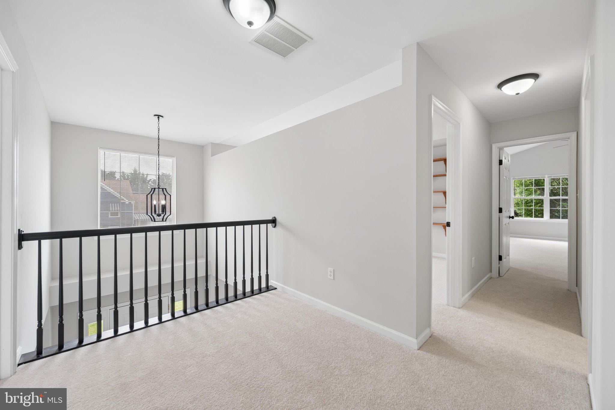 MEADOWBROOK - Residential