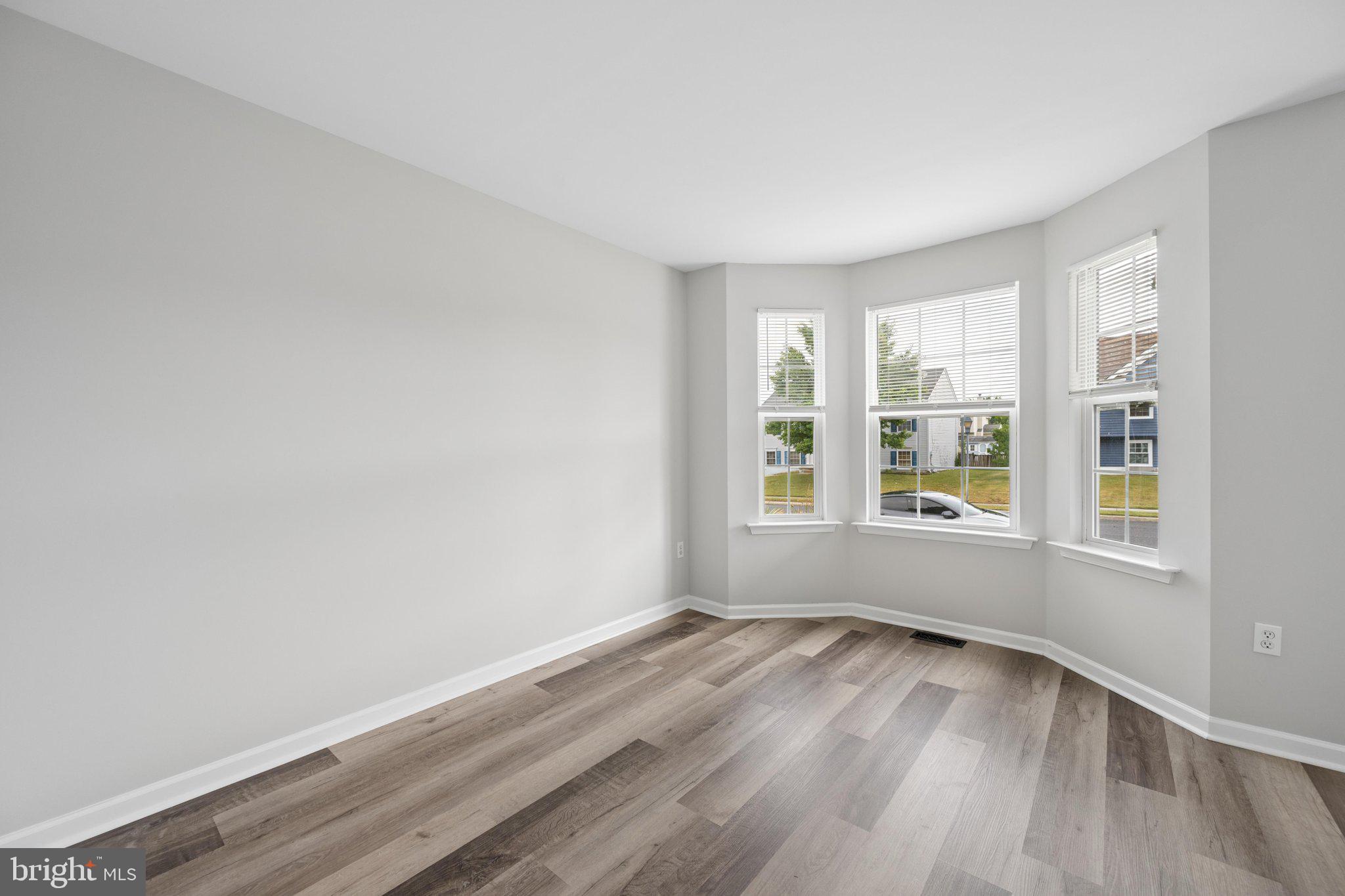 MEADOWBROOK - Residential