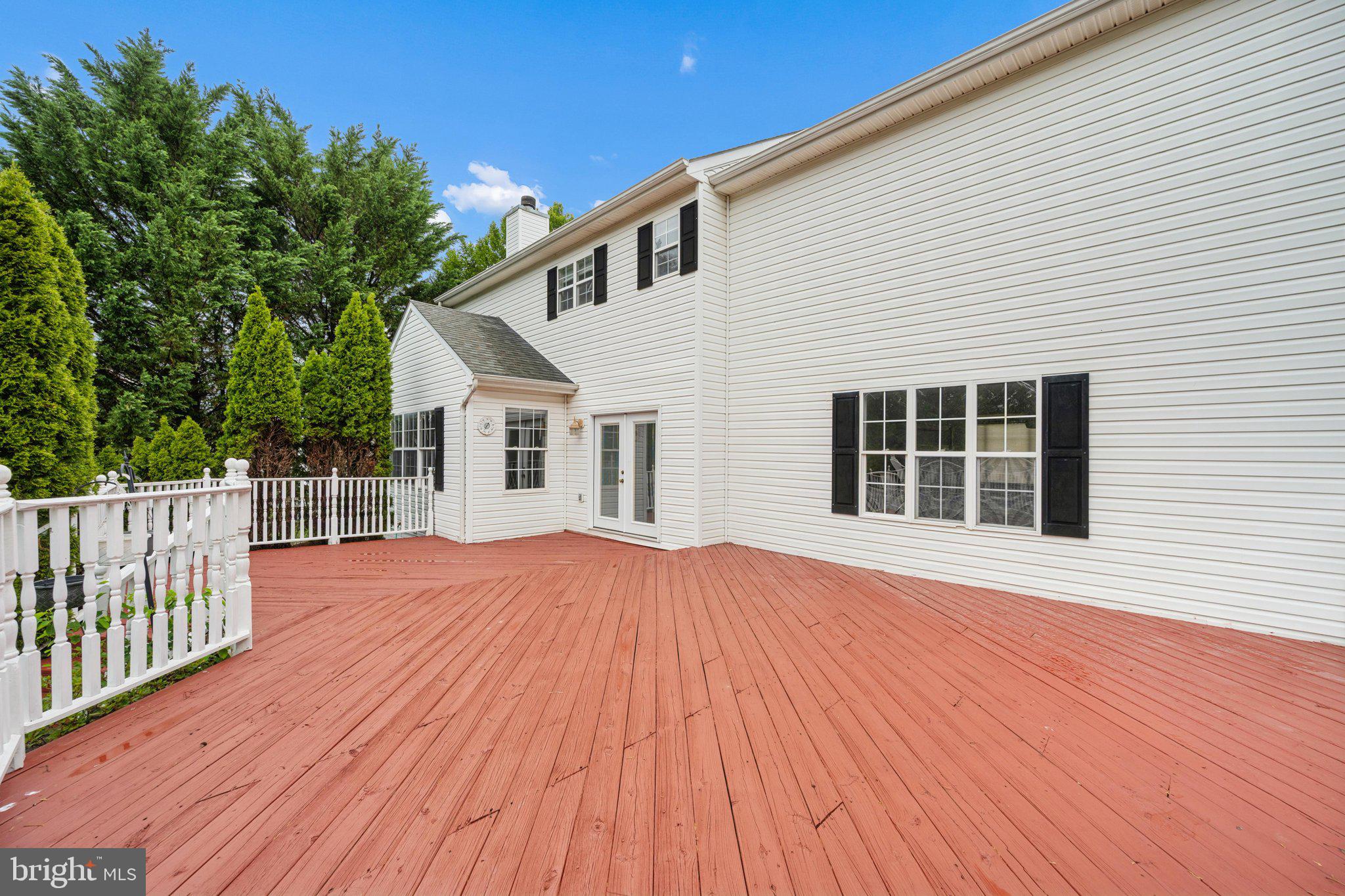 MEADOWBROOK - Residential