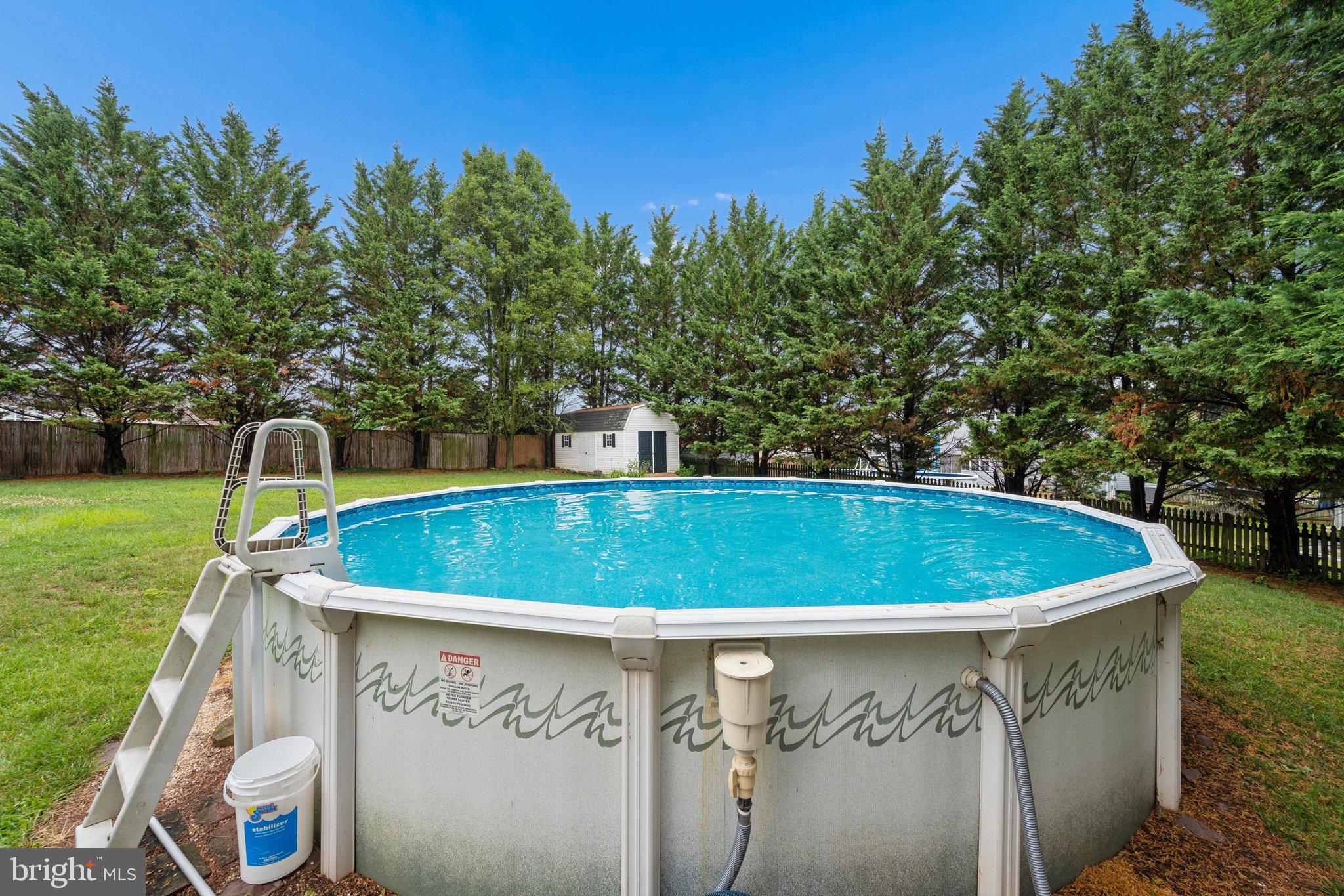 MEADOWBROOK - Residential