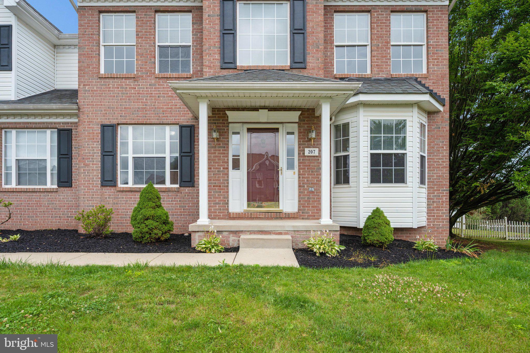 MEADOWBROOK - Residential
