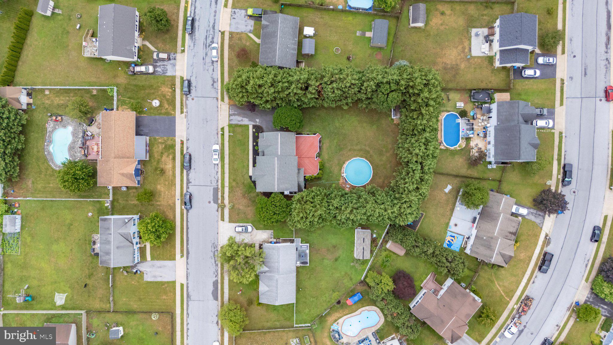 MEADOWBROOK - Residential