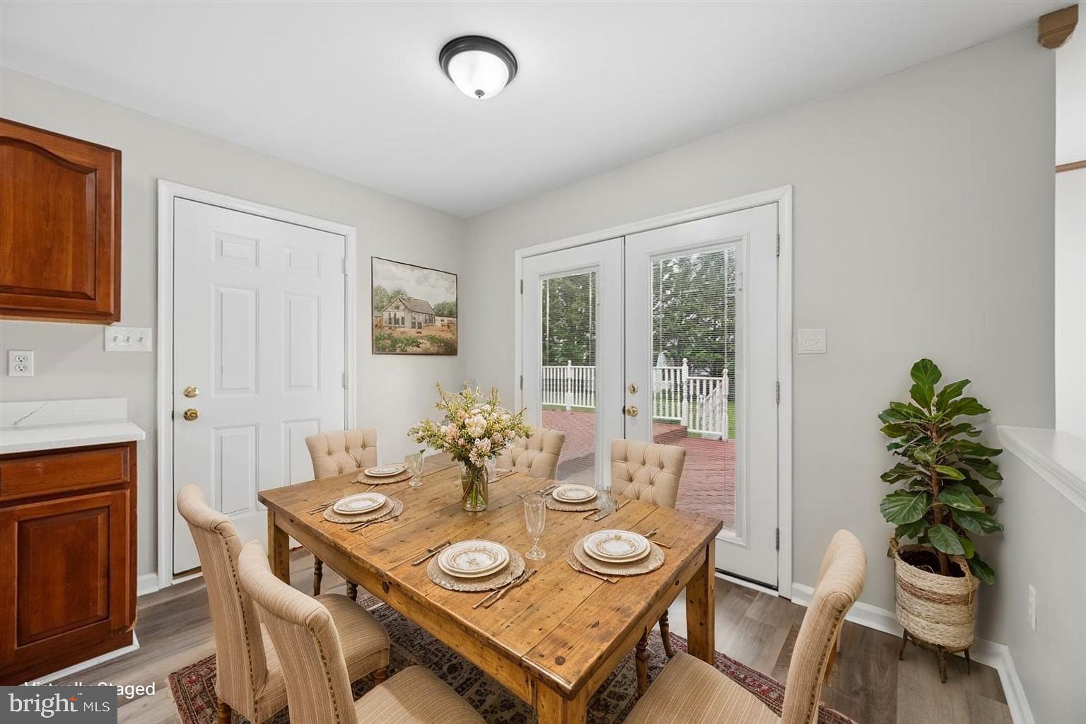 MEADOWBROOK - Residential