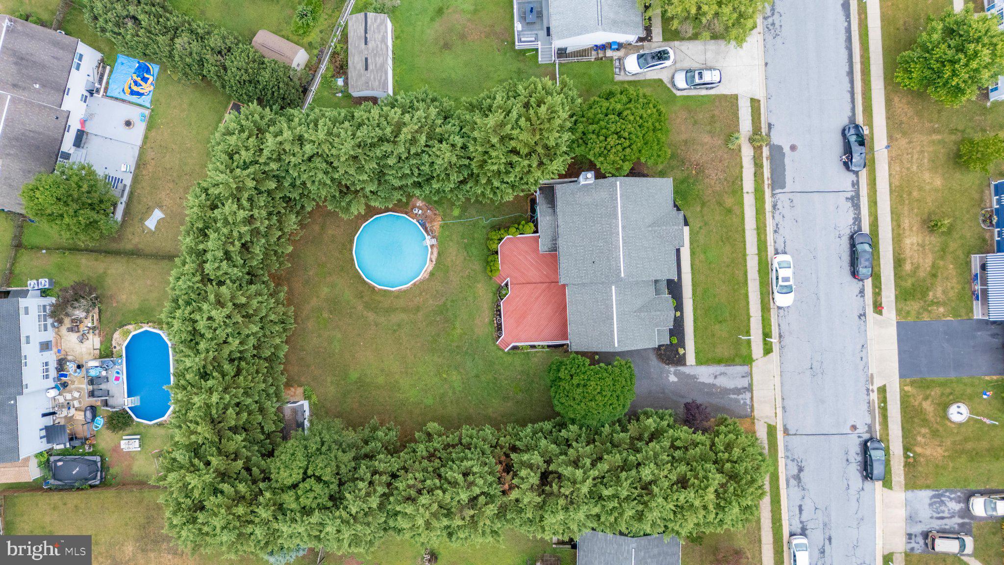 MEADOWBROOK - Residential