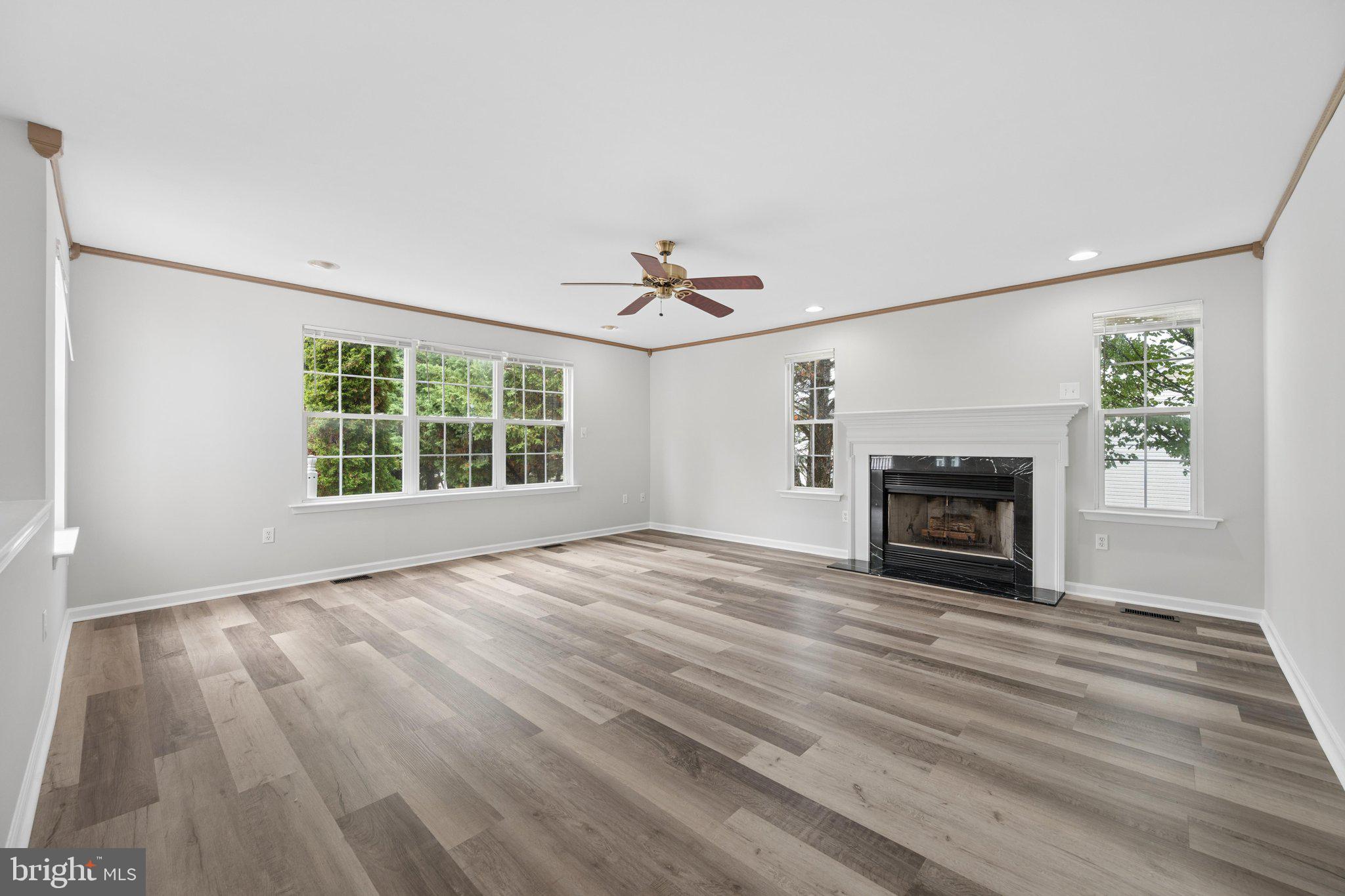 MEADOWBROOK - Residential