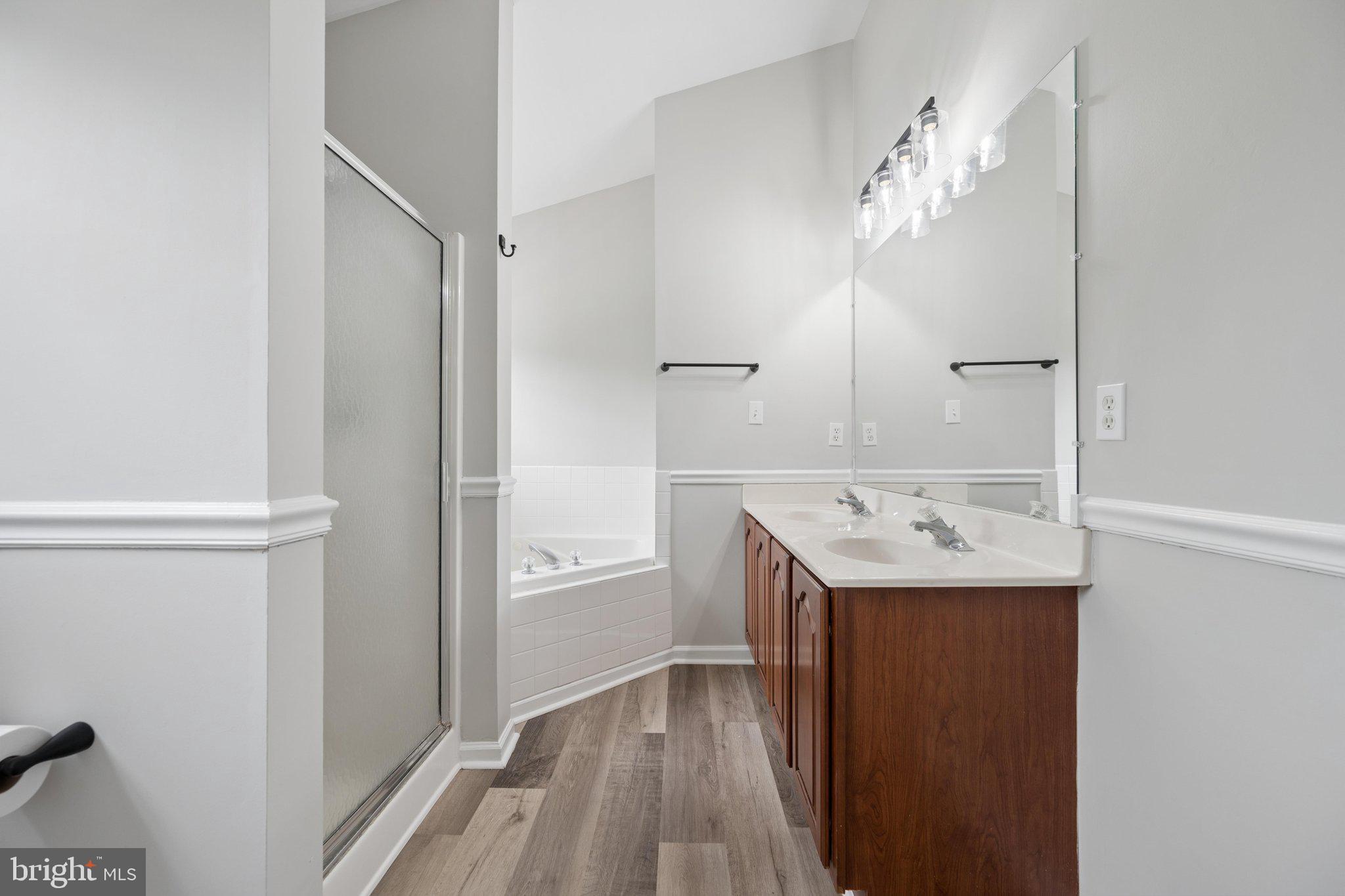 MEADOWBROOK - Residential