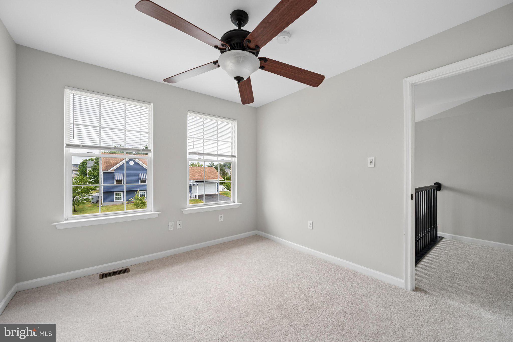 MEADOWBROOK - Residential