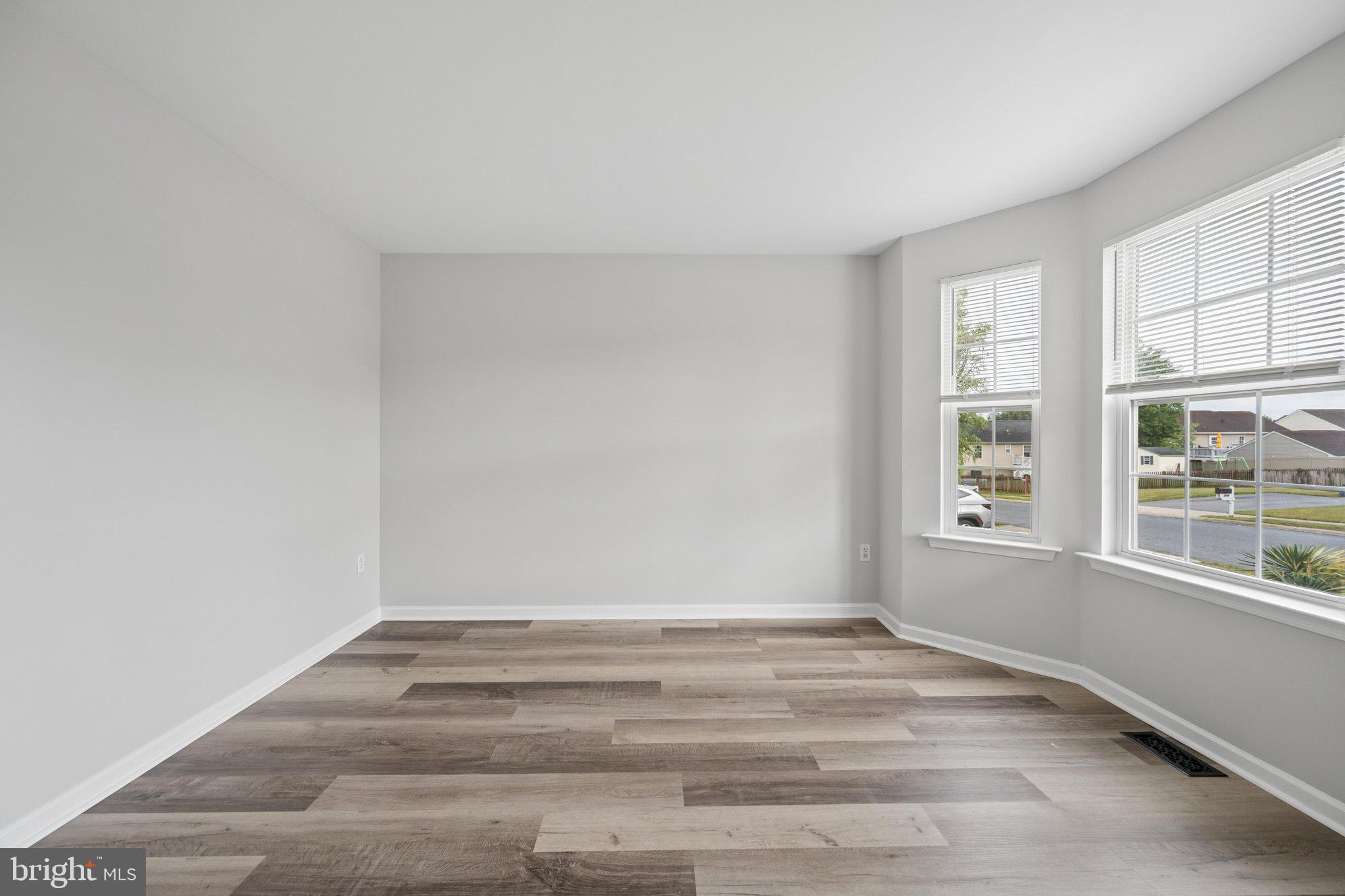 MEADOWBROOK - Residential