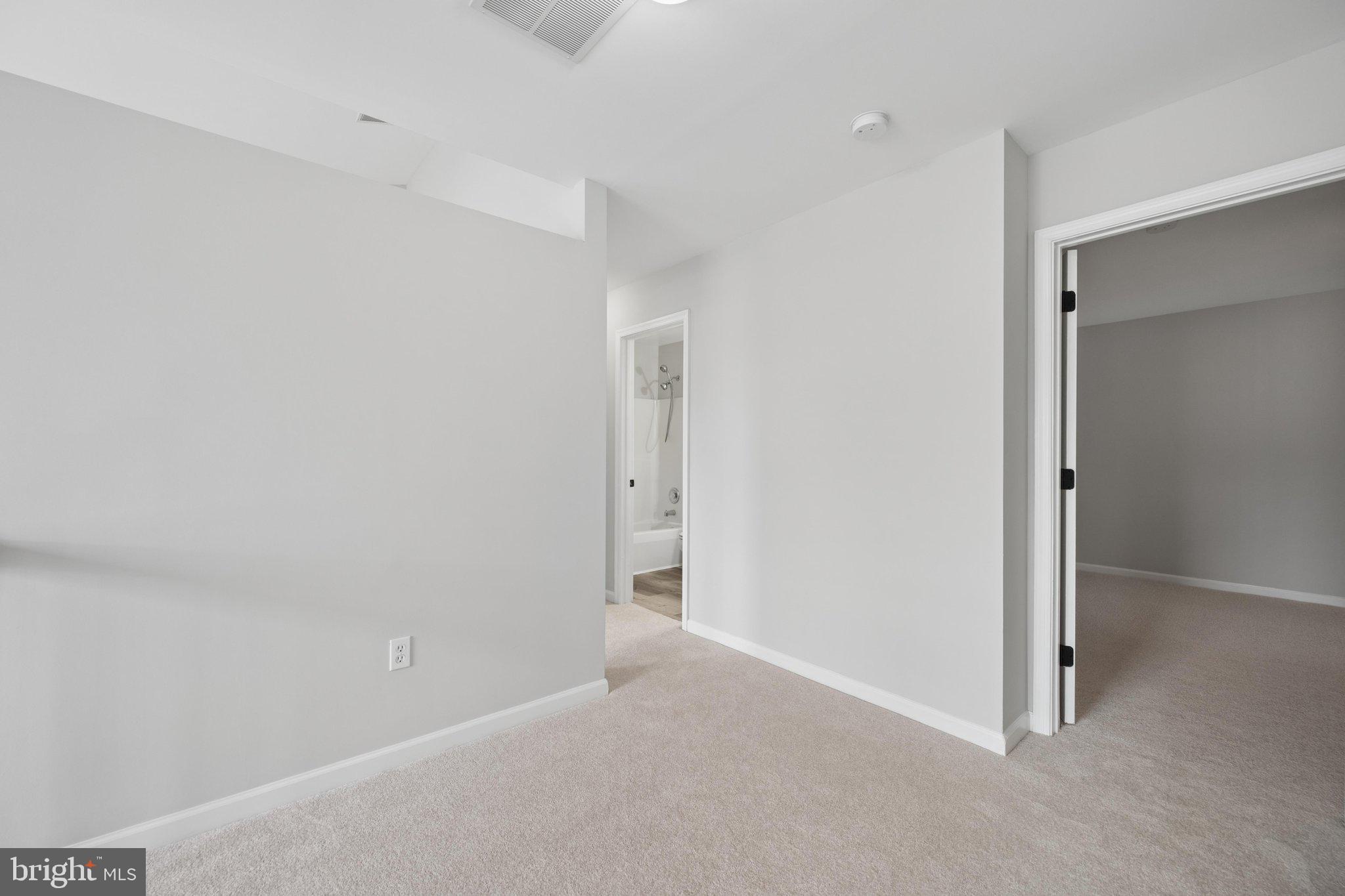 MEADOWBROOK - Residential