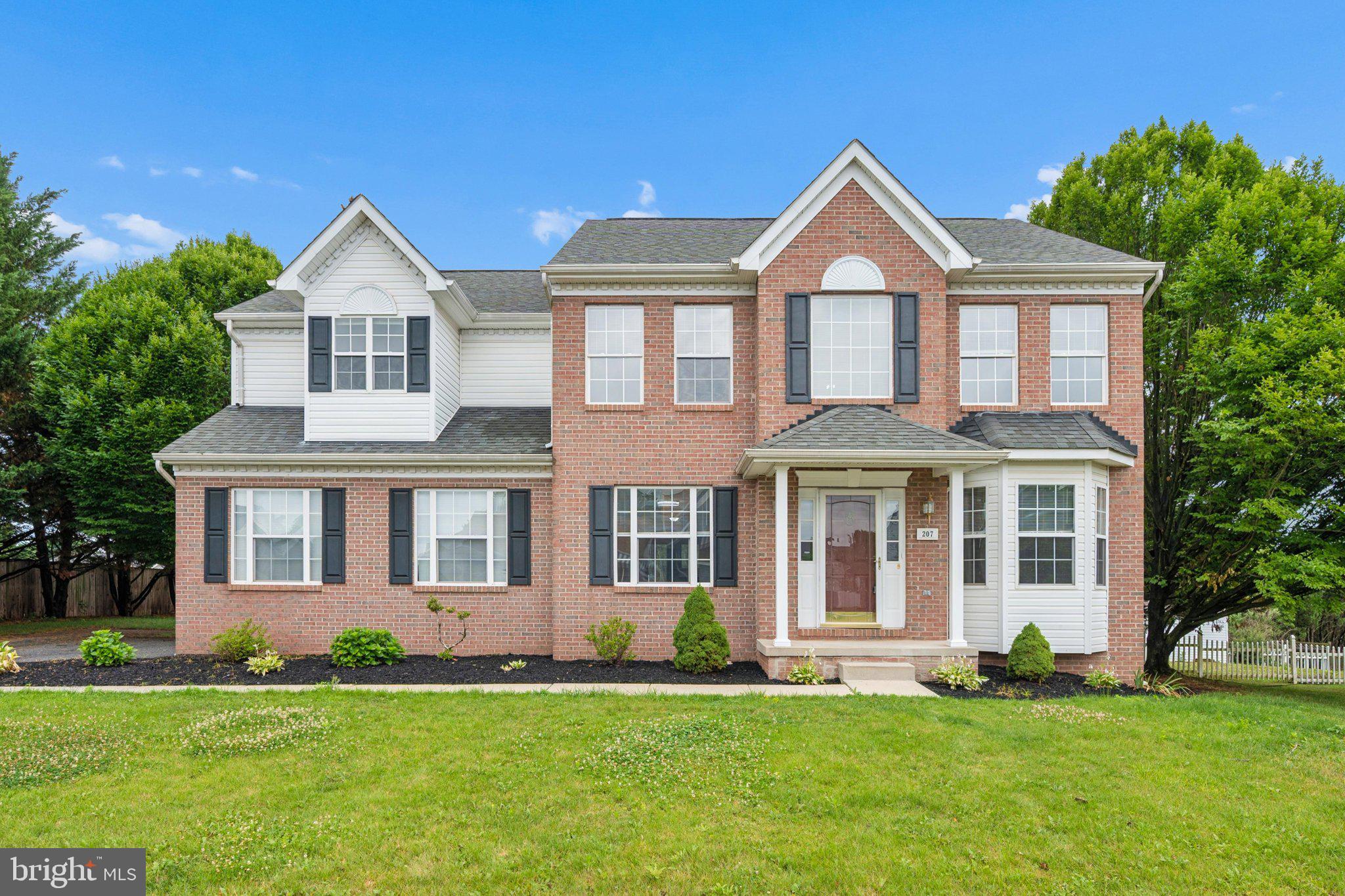 MEADOWBROOK - Residential