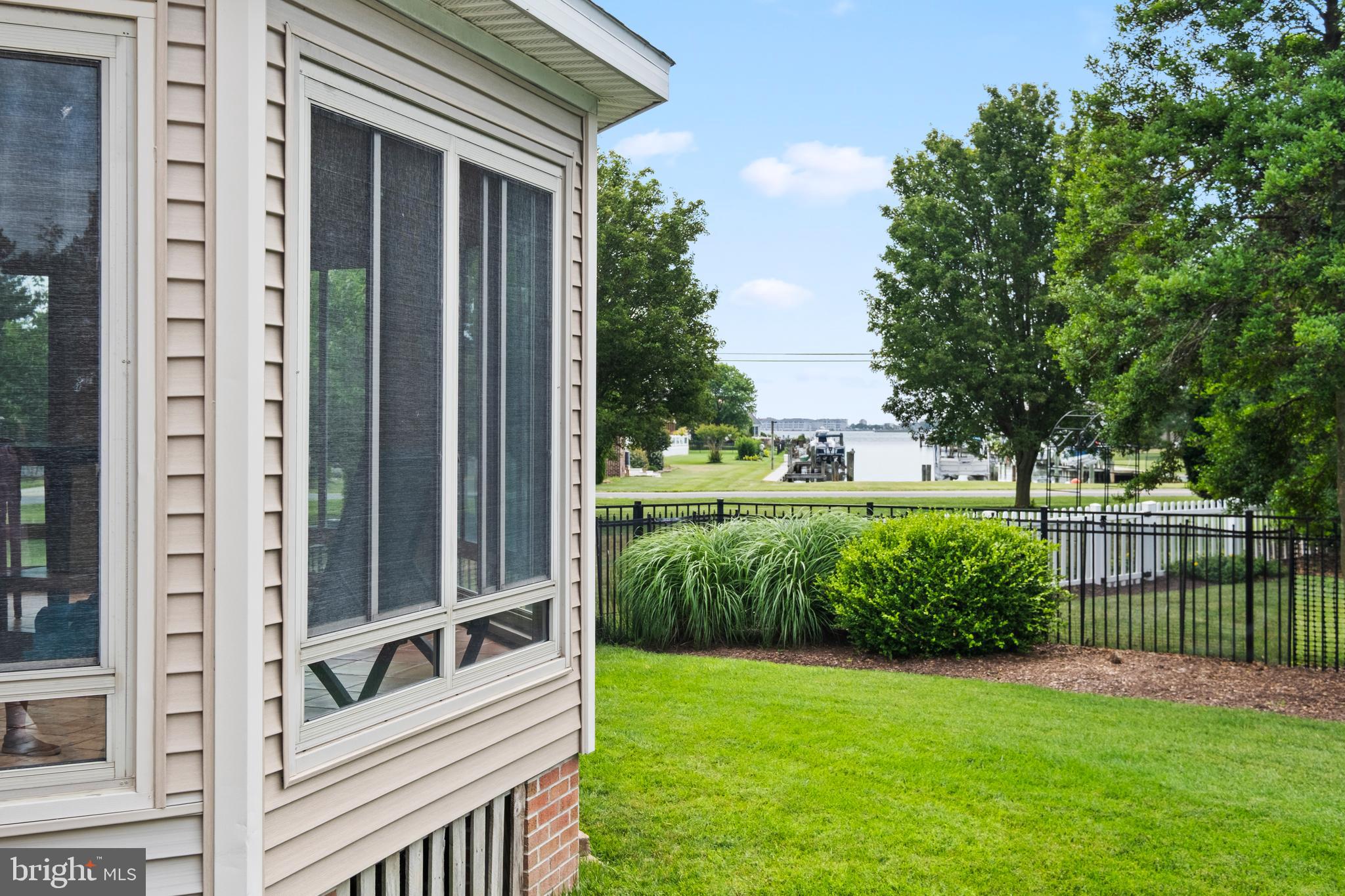 CAPTAINS HILL - Residential