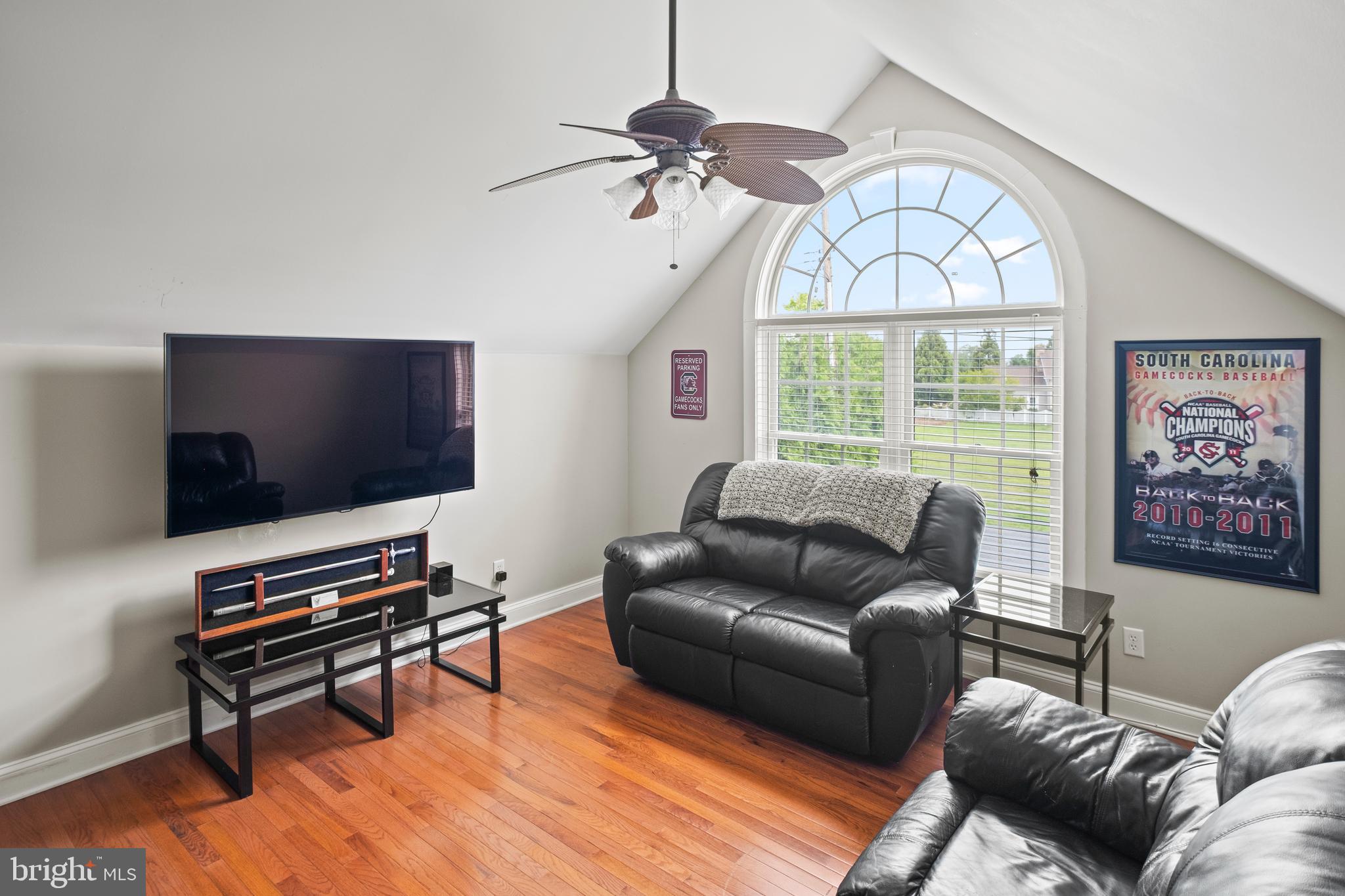 CAPTAINS HILL - Residential