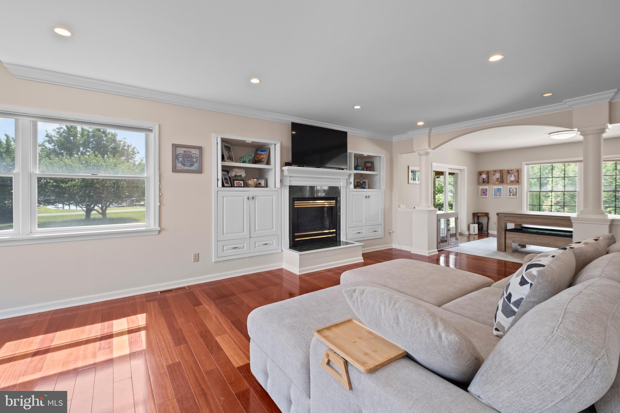 CAPTAINS HILL - Residential